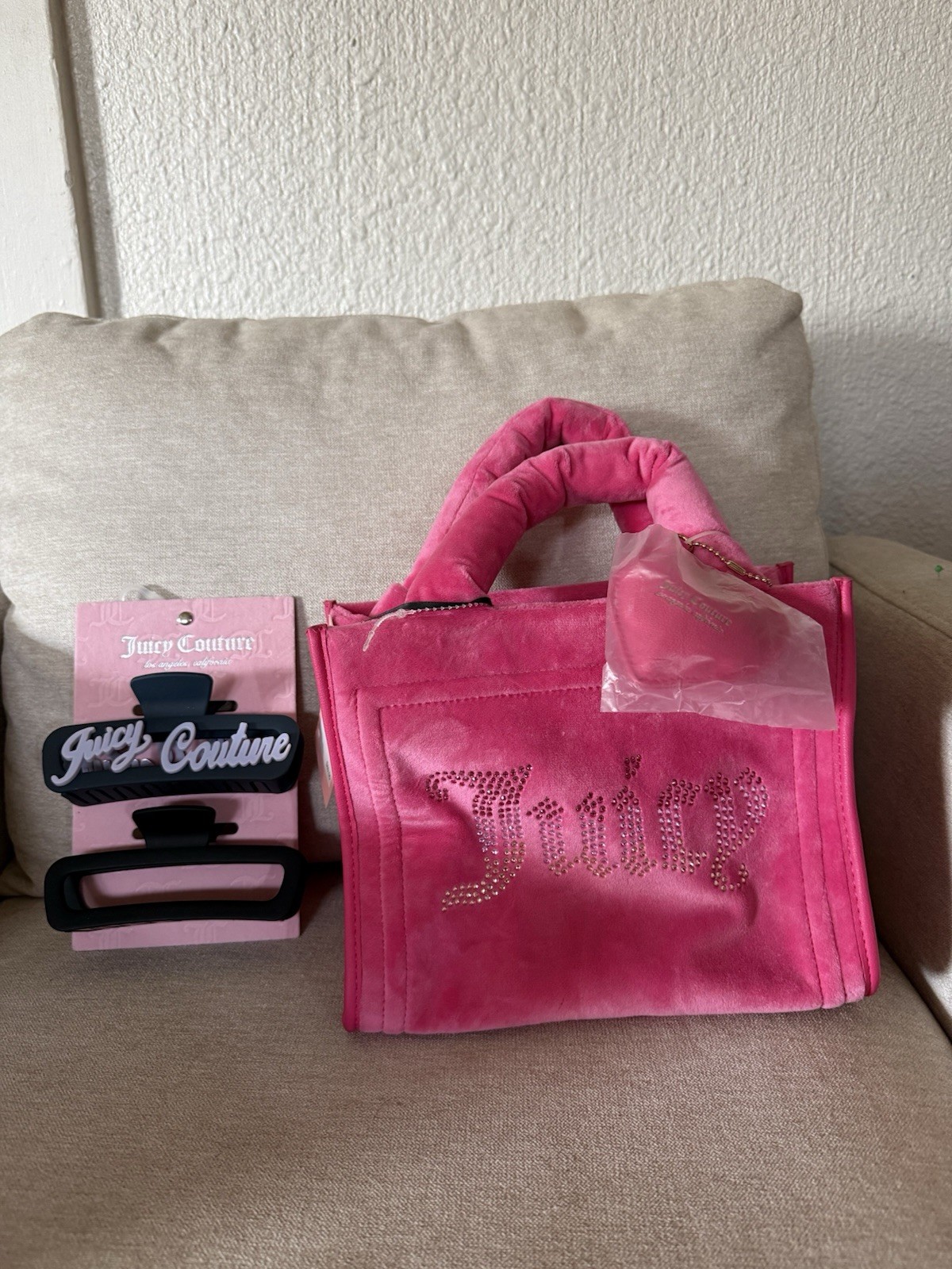 Juicy Couture Free Love Big Spender Mini Tote Pink Soft Puffy Handles W Clips ❤️