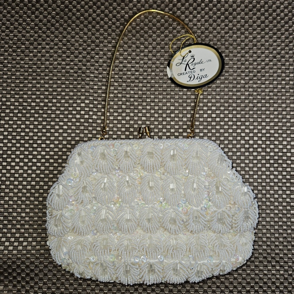 Vintage La Regal by Diga Beaded Sequined Glamorous Handbag Gold Chain 1950’s