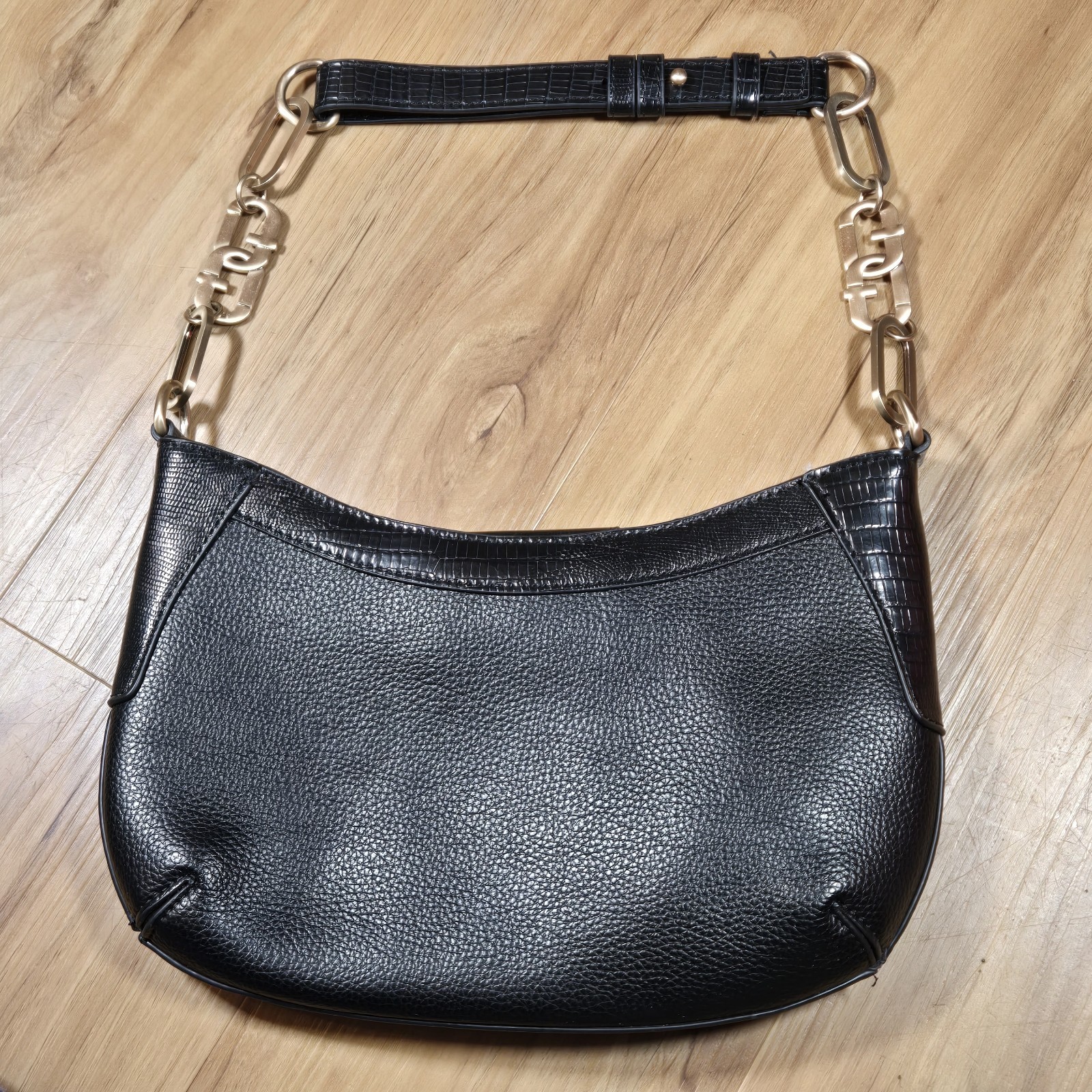 Black Pebbled Faux Leather Shoulder Bag Chic-Modern Edgy Retro Evening