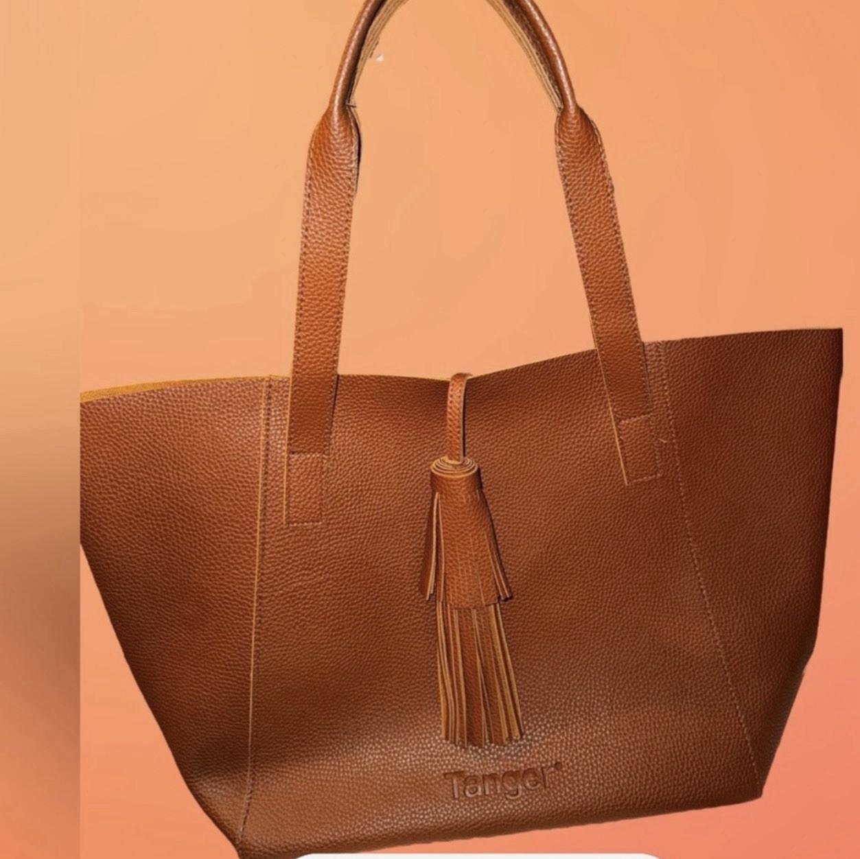 Tanger Vegan Leather Womens Tote With Fringe Tassel