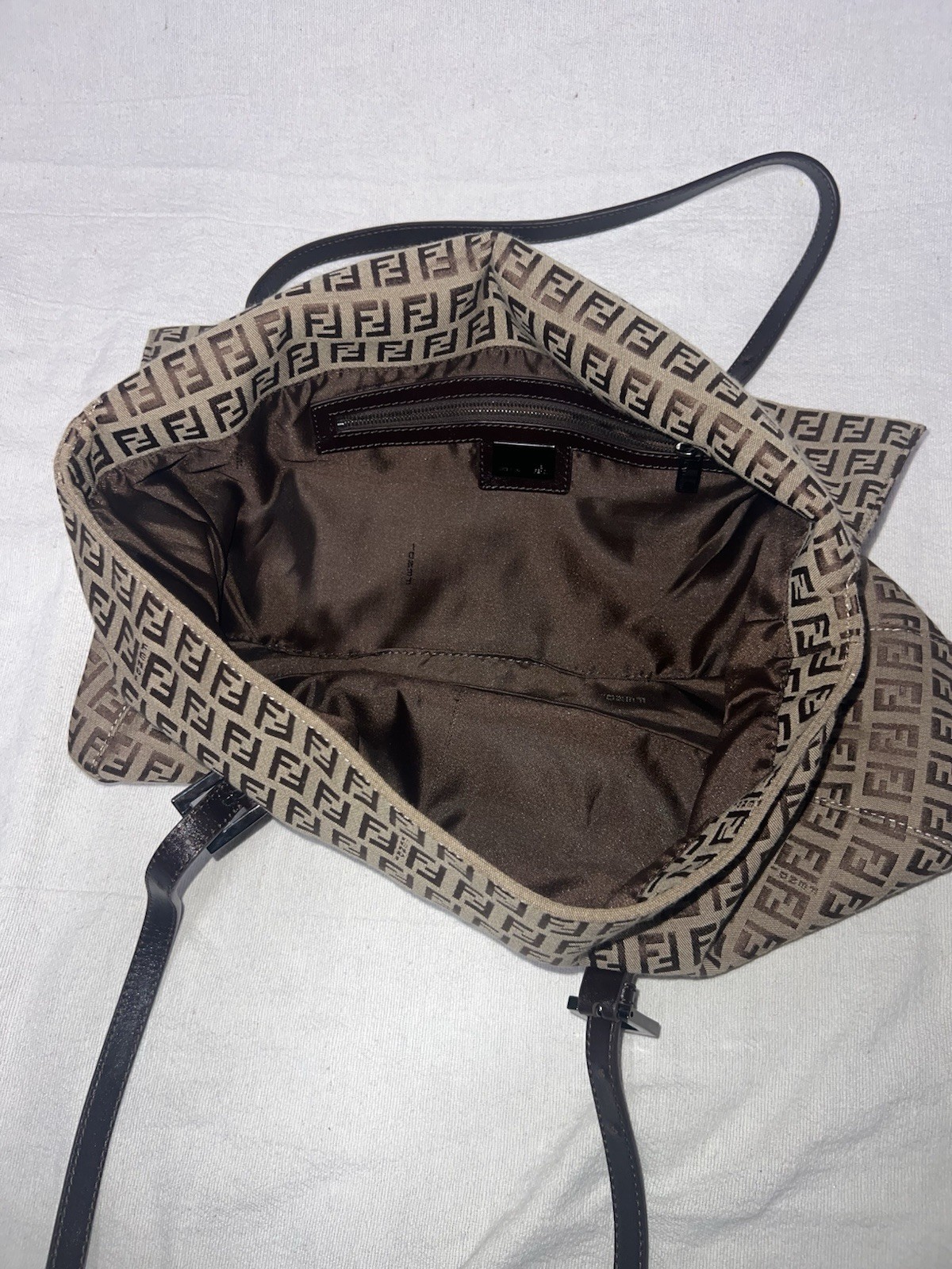 Fendi Zucca Mama Forever Baguette Shoulder Bag 3677-8R205-029 Vintage 2002 Y2k