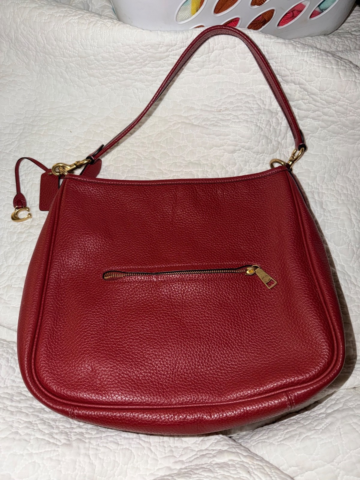 Coach purse Gold accent burgundy color vintage looking to sell 200$ obo