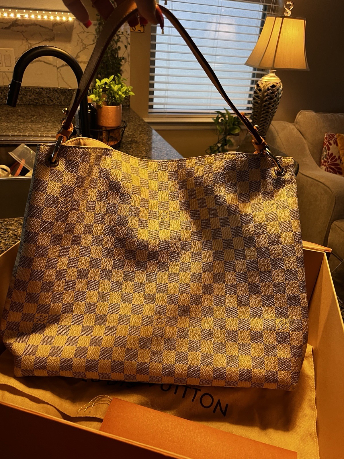 Louis Vuitton Damier Ebene Large white Tote, Adjustable Shoulder Strap, Dust Bag
