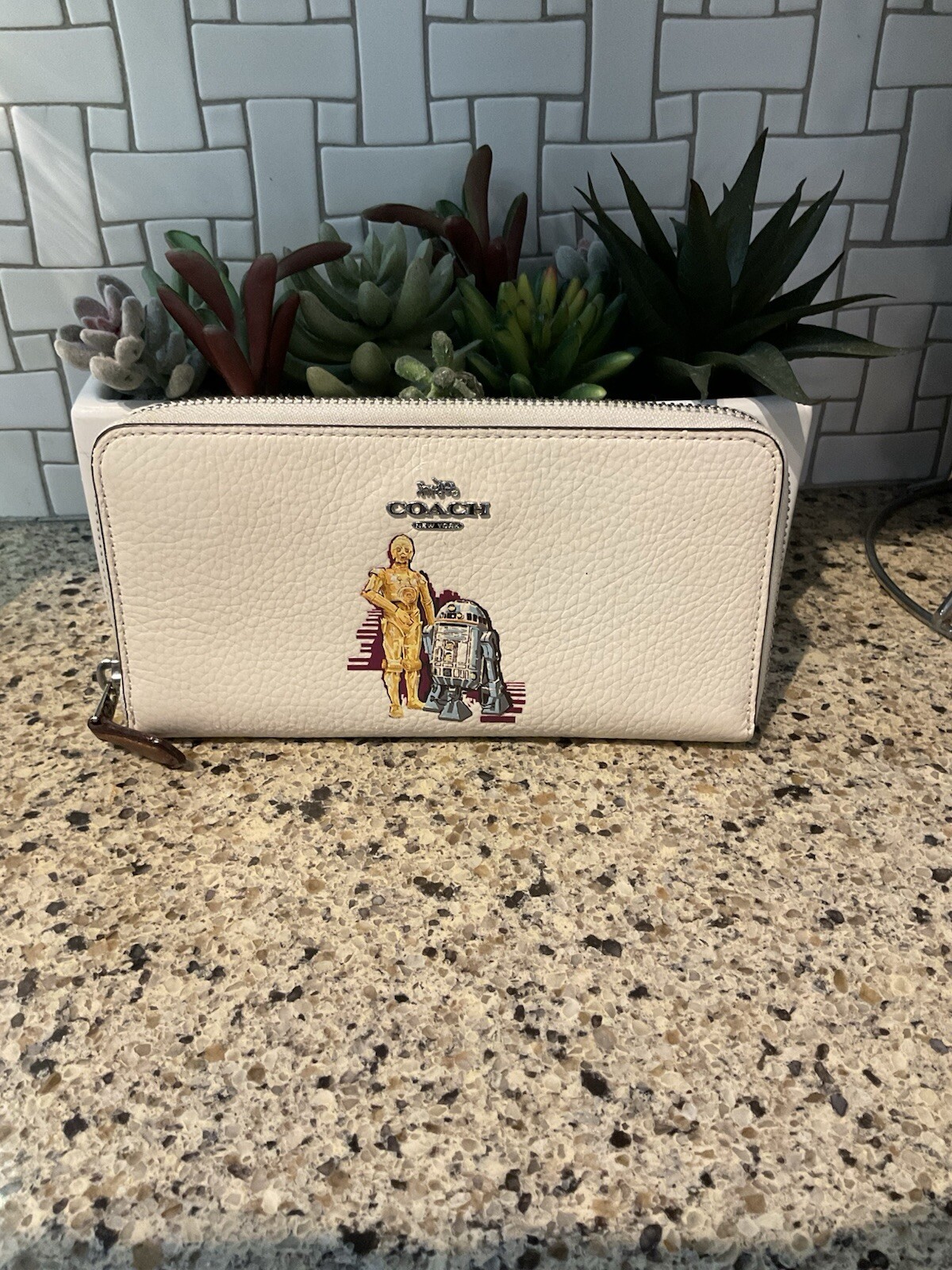 Coach X STAR WARS C-3PO & R2-D2 Accordion Zip Wallet F88587 RARE