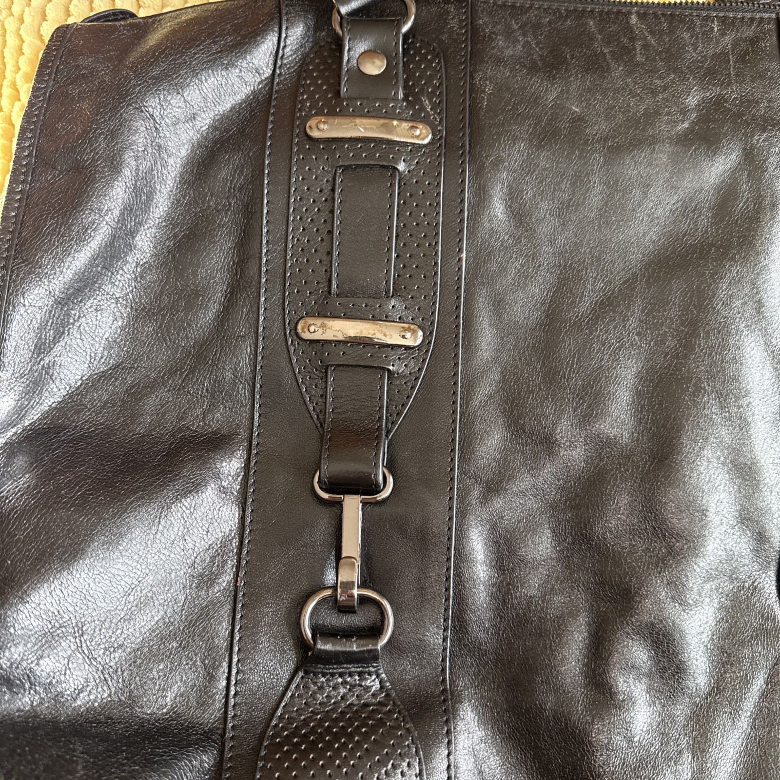 Authentic Balenciaga Vintage Flat Hook, Black leather Tote/Handbag 156428•1669
