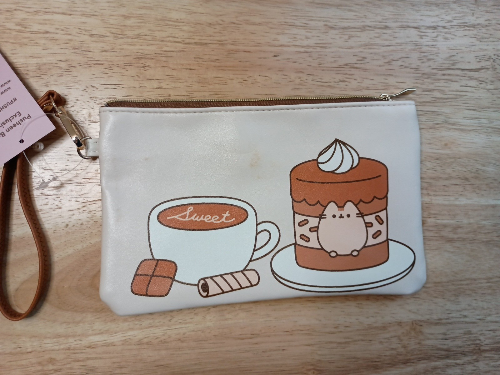 NWT Pusheen Wristlet Zipper Dessert Collection Limited Edition Summer 2025