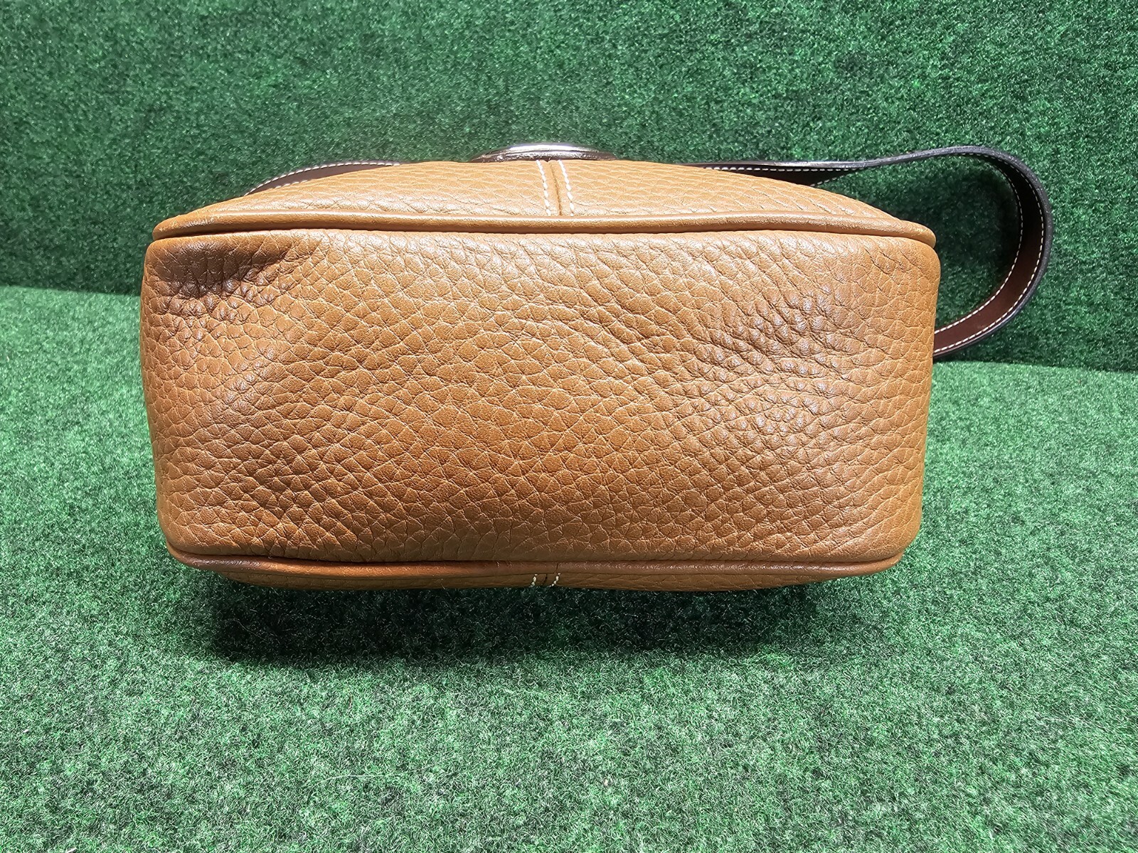 Dooney & Bourke Brown Pebble Leather Crossbody Shoulder Bag H3 060586 Preppy Ivy