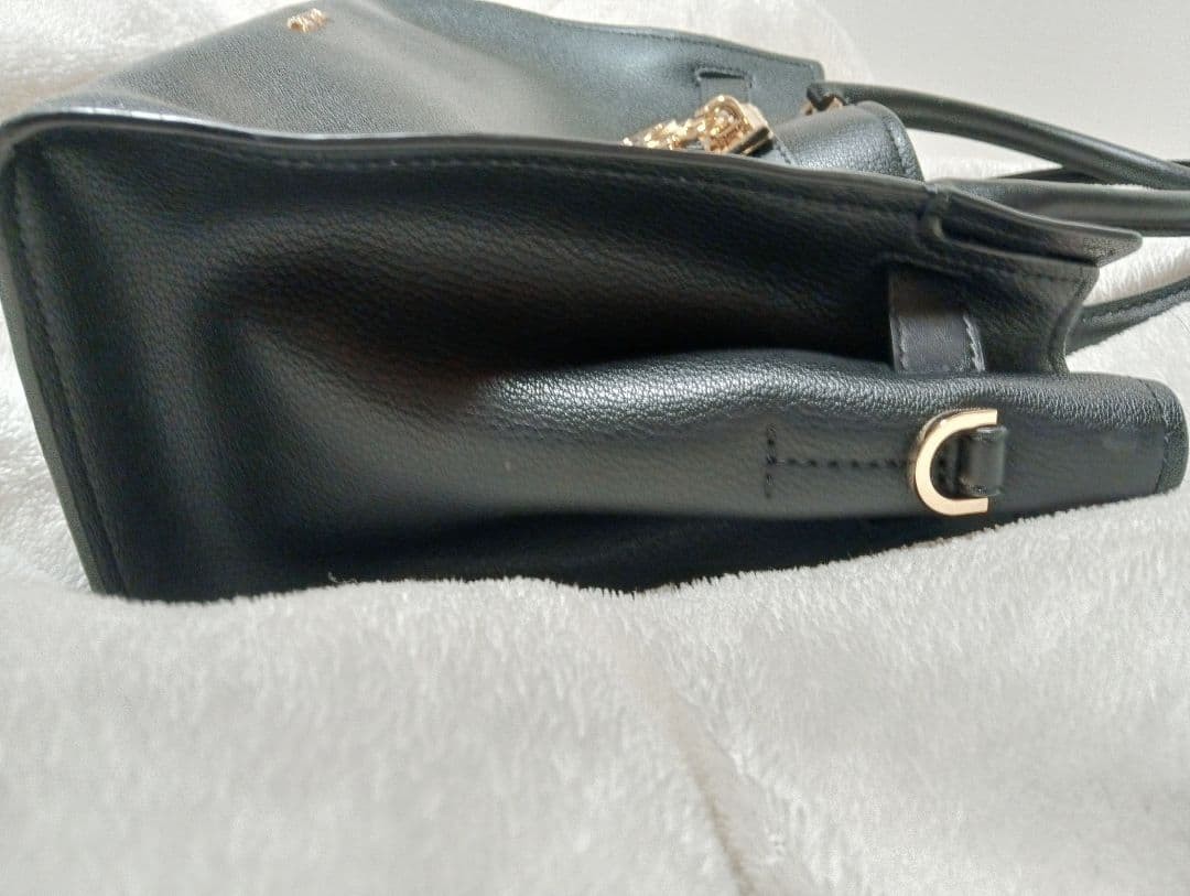Michael Kors Black Leather Tote Bag with Key, Shoulder Strap, Near Mint