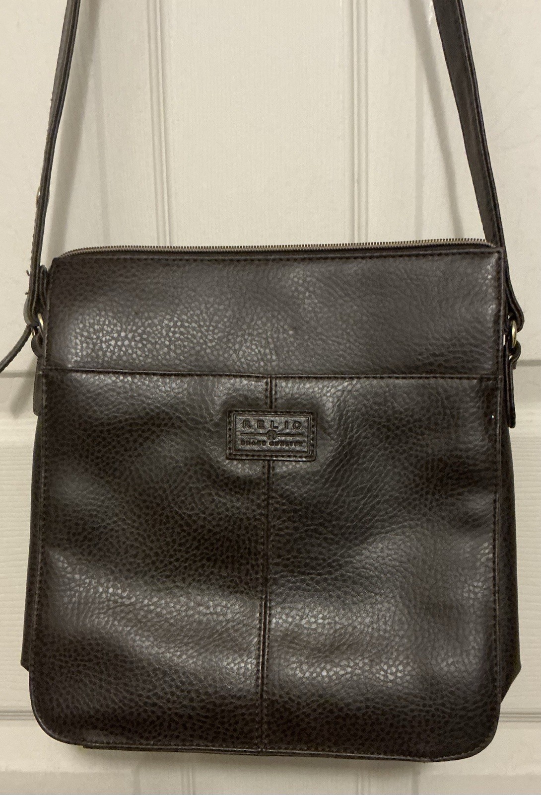 Relic Brown Crossbody Faux Pebble LeatherPurse 10.5x10x4 A1104