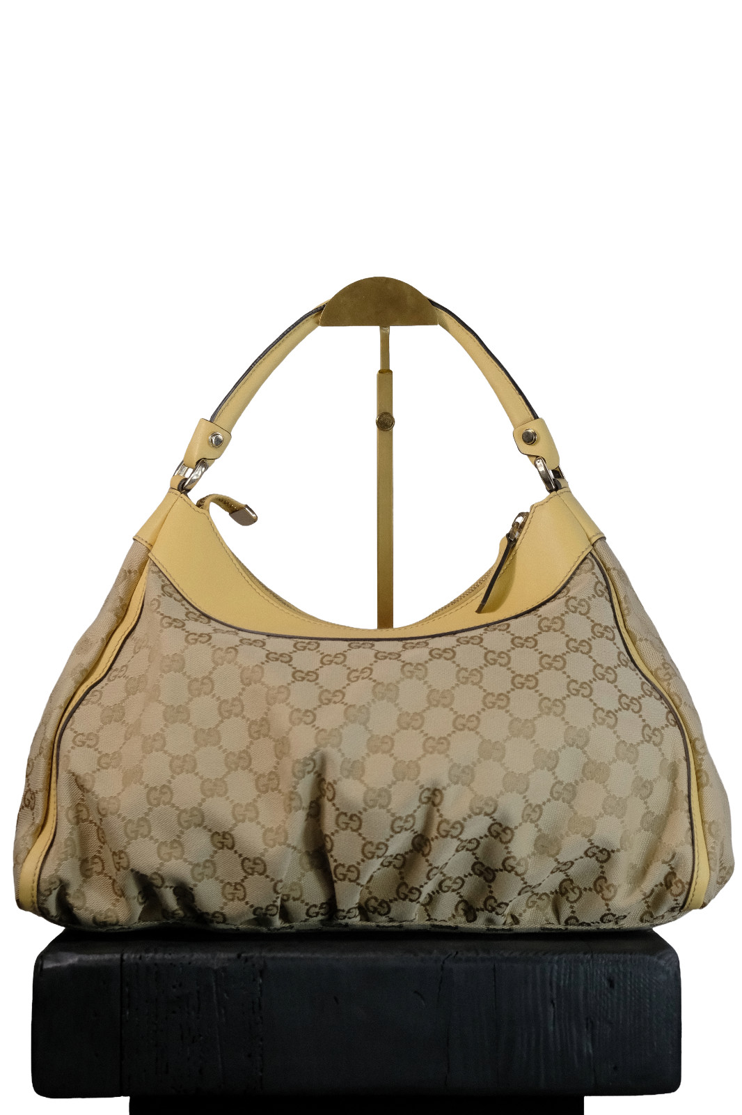 Gucci Abbey D-Ring Monochrome Shoulder Bag
