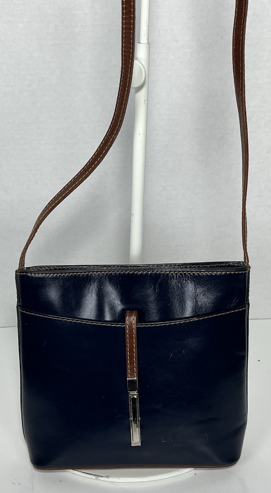 VTG La Borsa Italian Leather Crossbody Blue Bordeaux Hard Leather Minimalist GUC