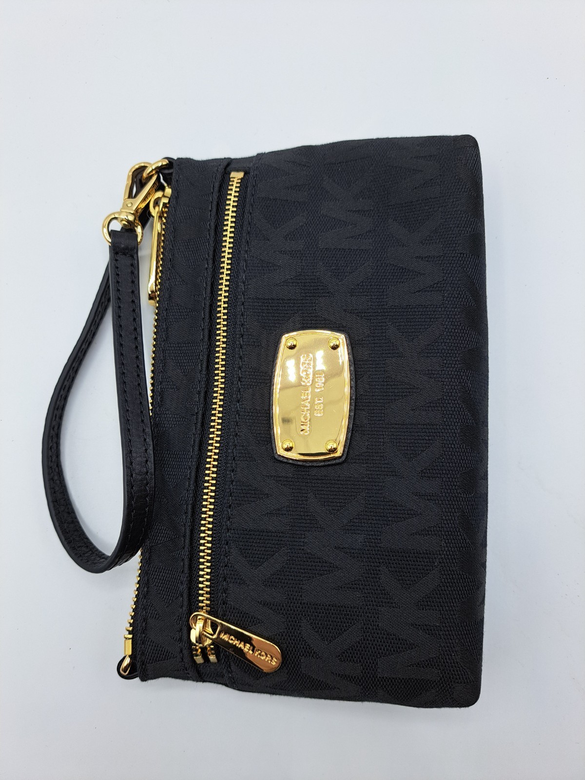 Authentic MICHAEL KORS Large Black Pebbled Leather Wristlet W/Gold Accents