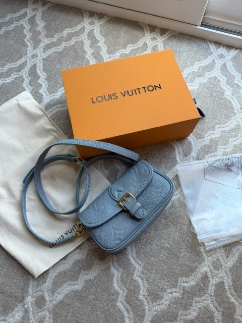 Louis Vuitton Nano Diane Empreinte Blue Excellent condition