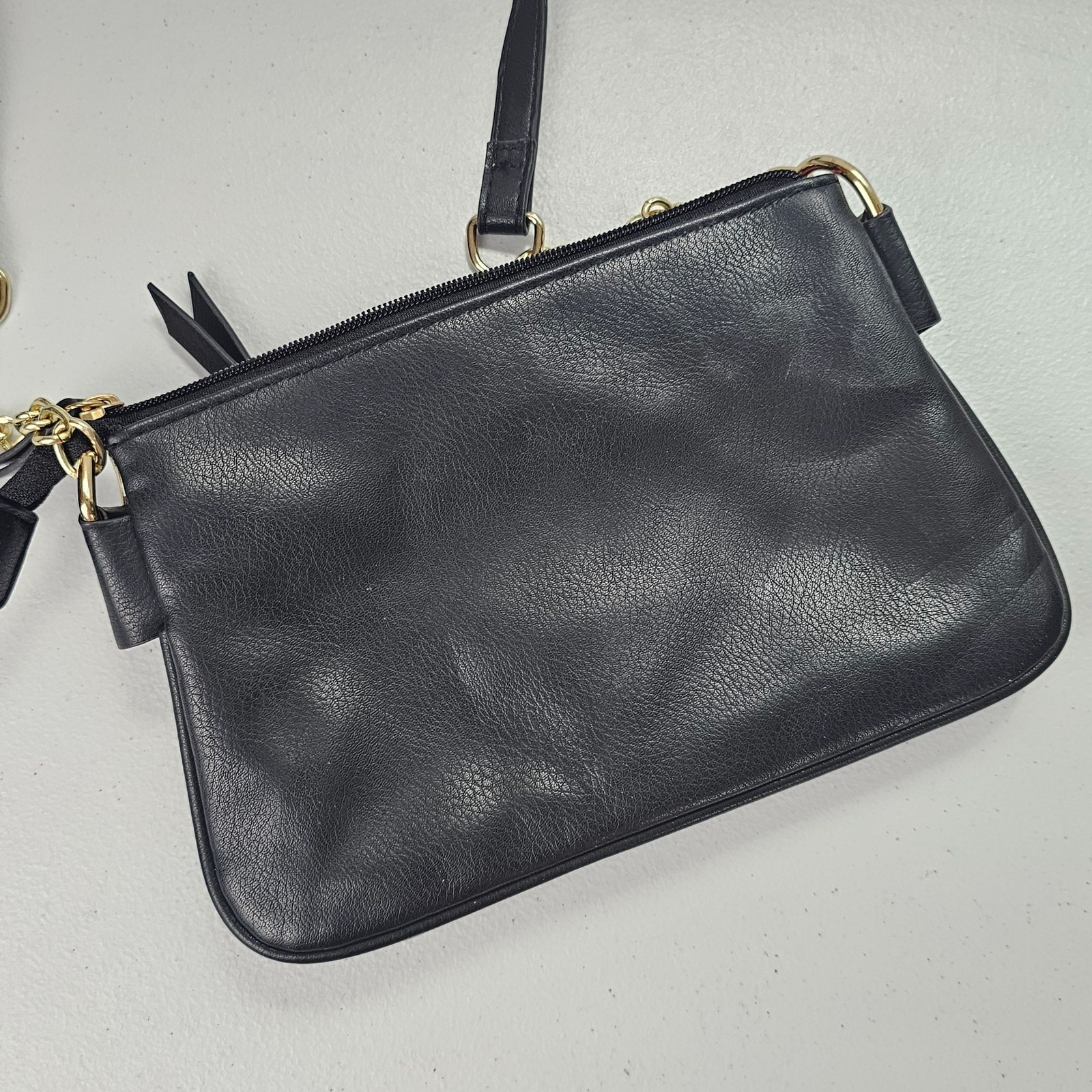 Nicole Miller Crossbody Bag Black Quilted Faux Leather Gold Chain Strap