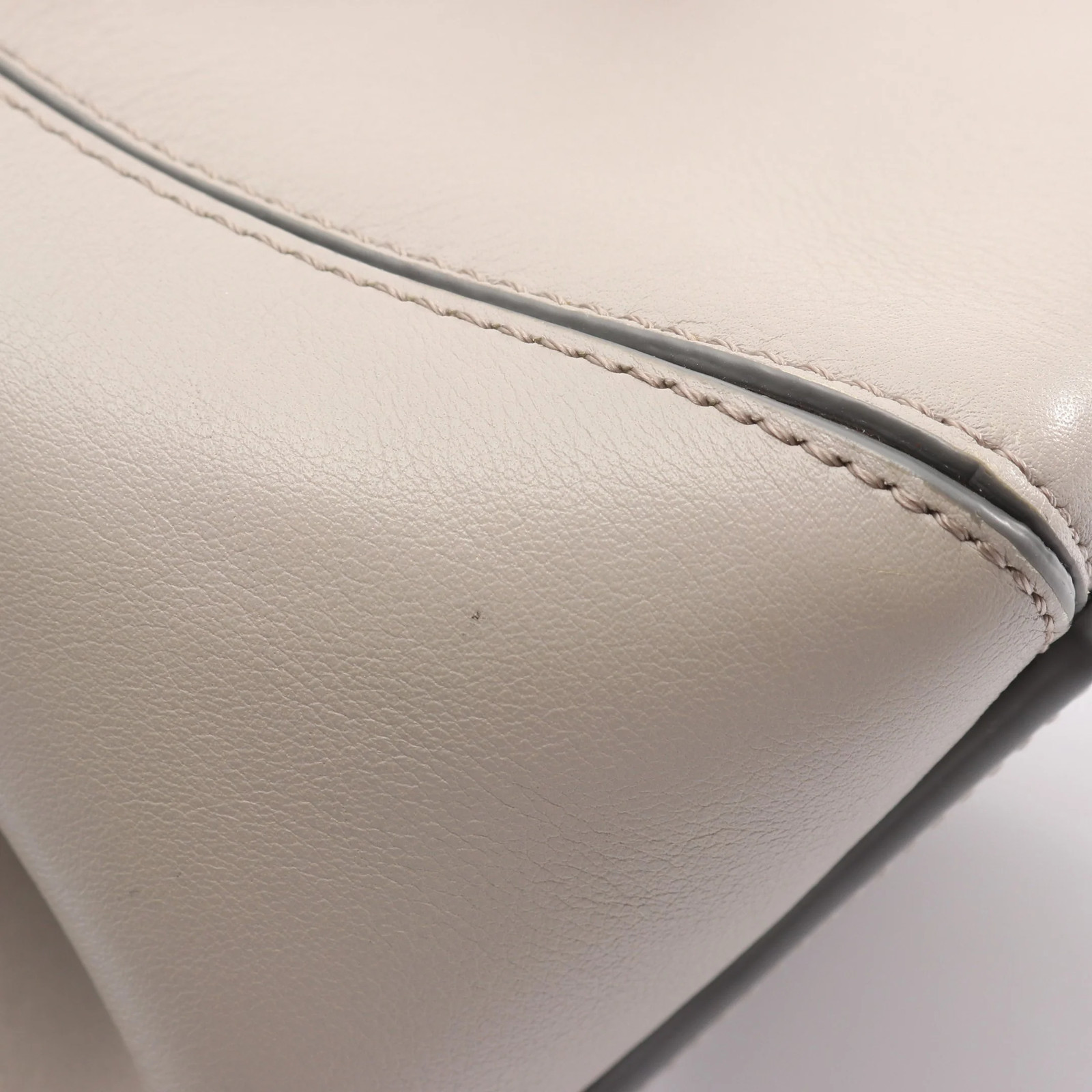 J&M DAVIDSON 2 4 Handbag Beige Leather #RCB2410