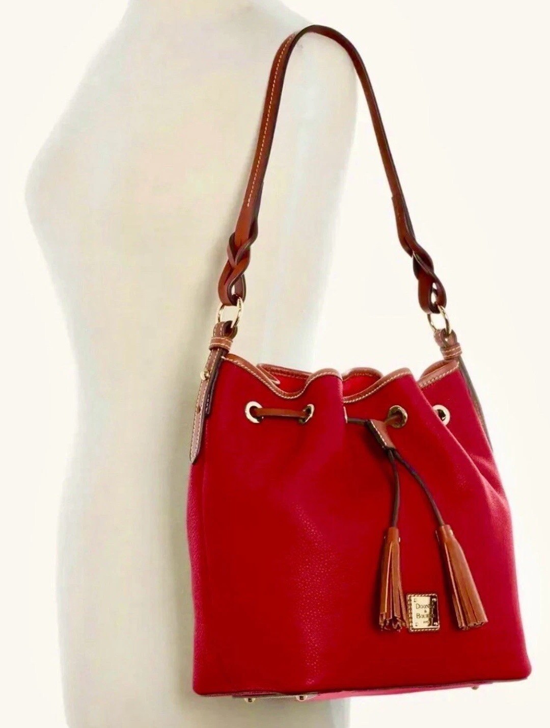 DOONEY & BOURKE ITALIAN LEATHER TASHA DRAWSTRING SHOULDER BAG RED/BRN TRIM BNWT