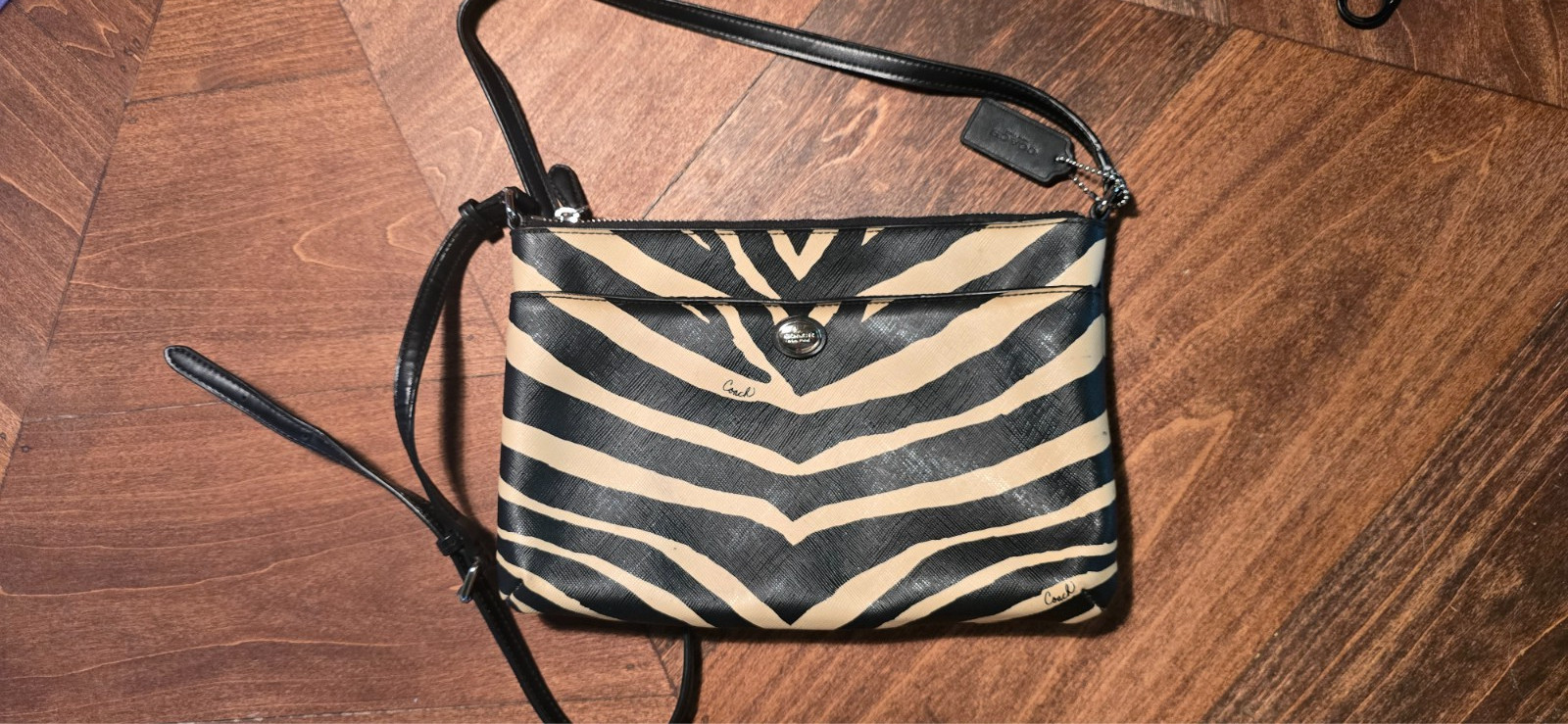 coach crossbody peyton zebra print black and beige