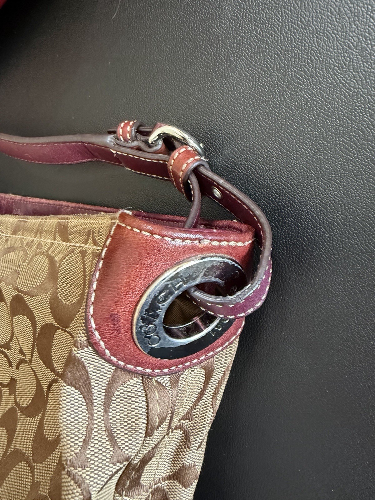Coach Signature Logo Crescent Shoulder Bag Zip Silver Hardware Detachable Strap