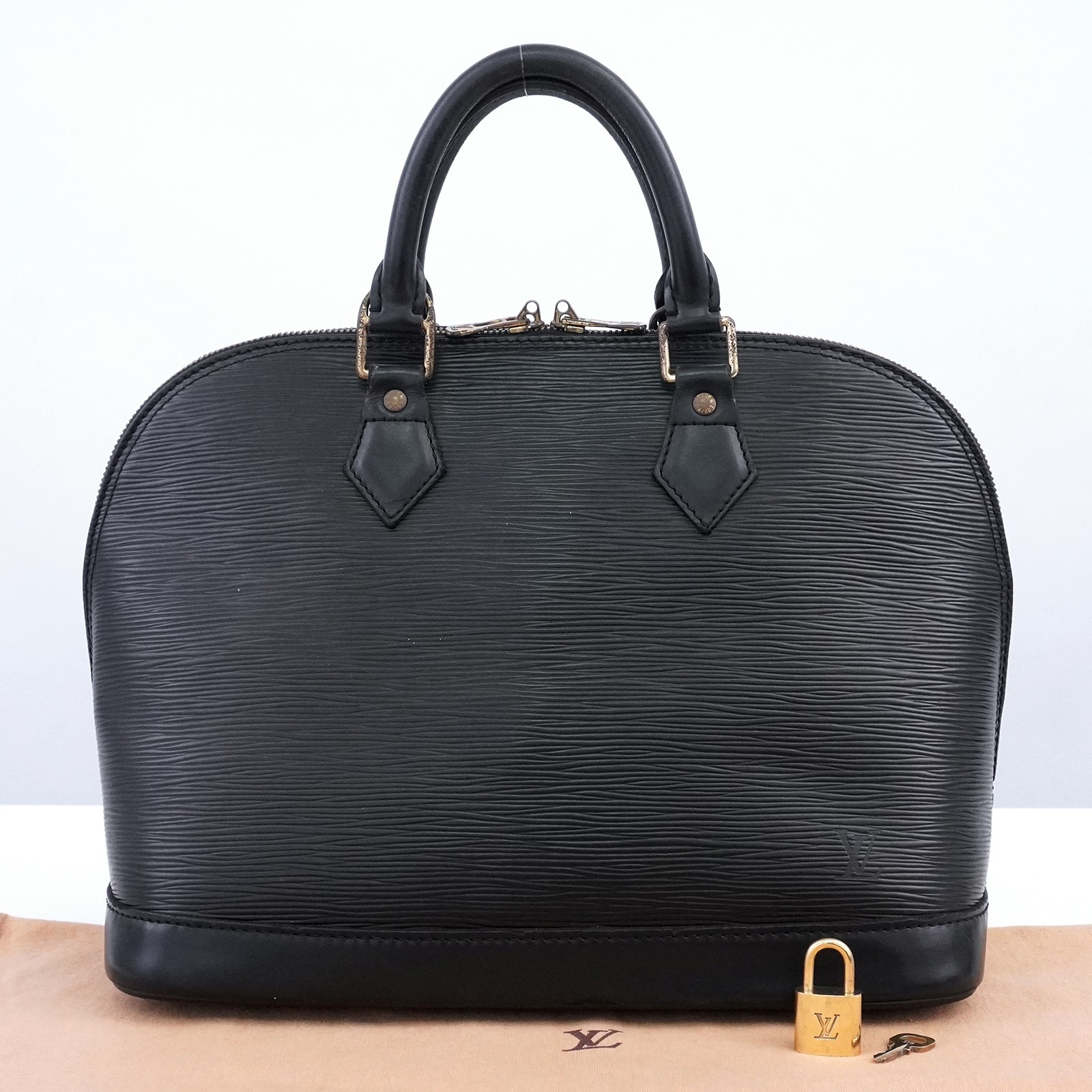 LOUIS VUITTON LV Epi Alma PM M52142 Hand Bag Noir MI0989 Auth #57593A