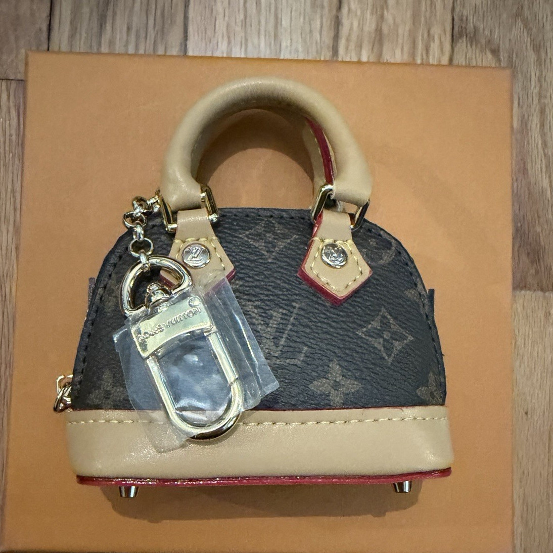 Louis Vuitton Mini Alma Monogram Top Handle Satchel Zip Inner Pockets Dust Bag