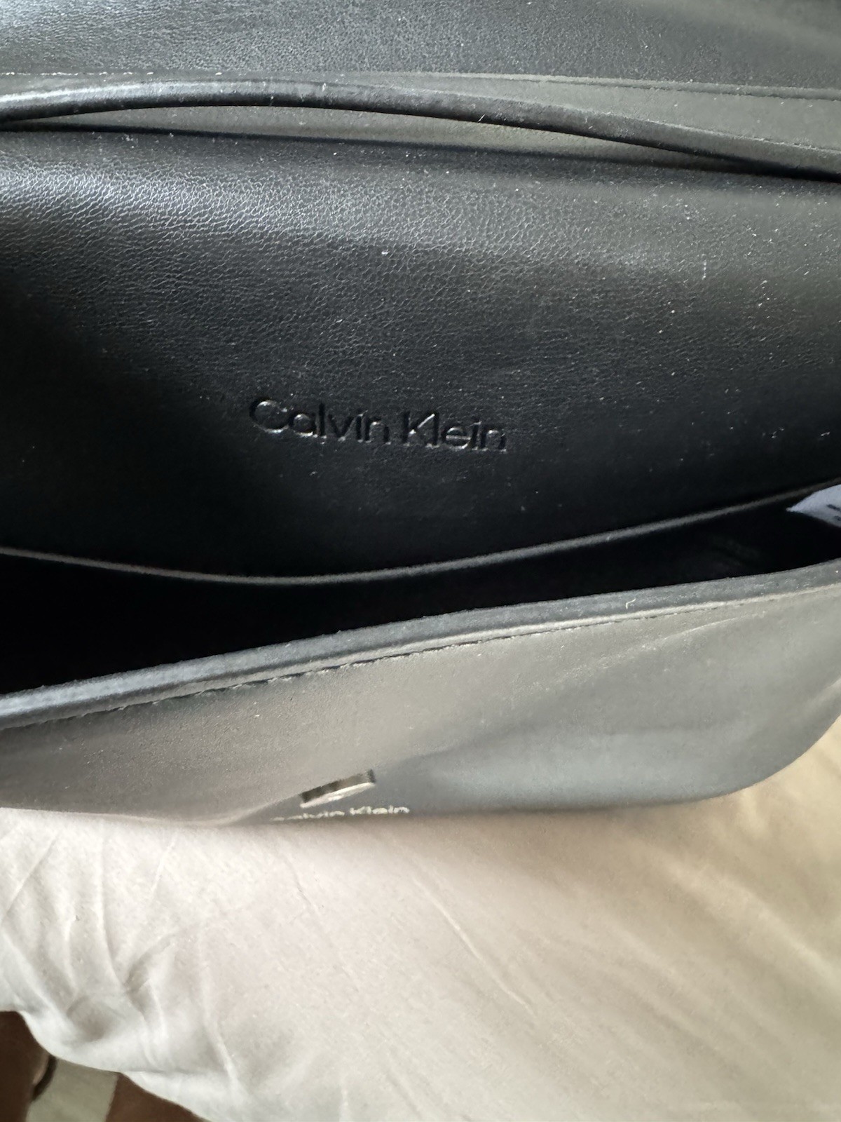 Calvin Klein Black Medium Flap Shoulder Bag Magnetic Closure Adjustable Strap