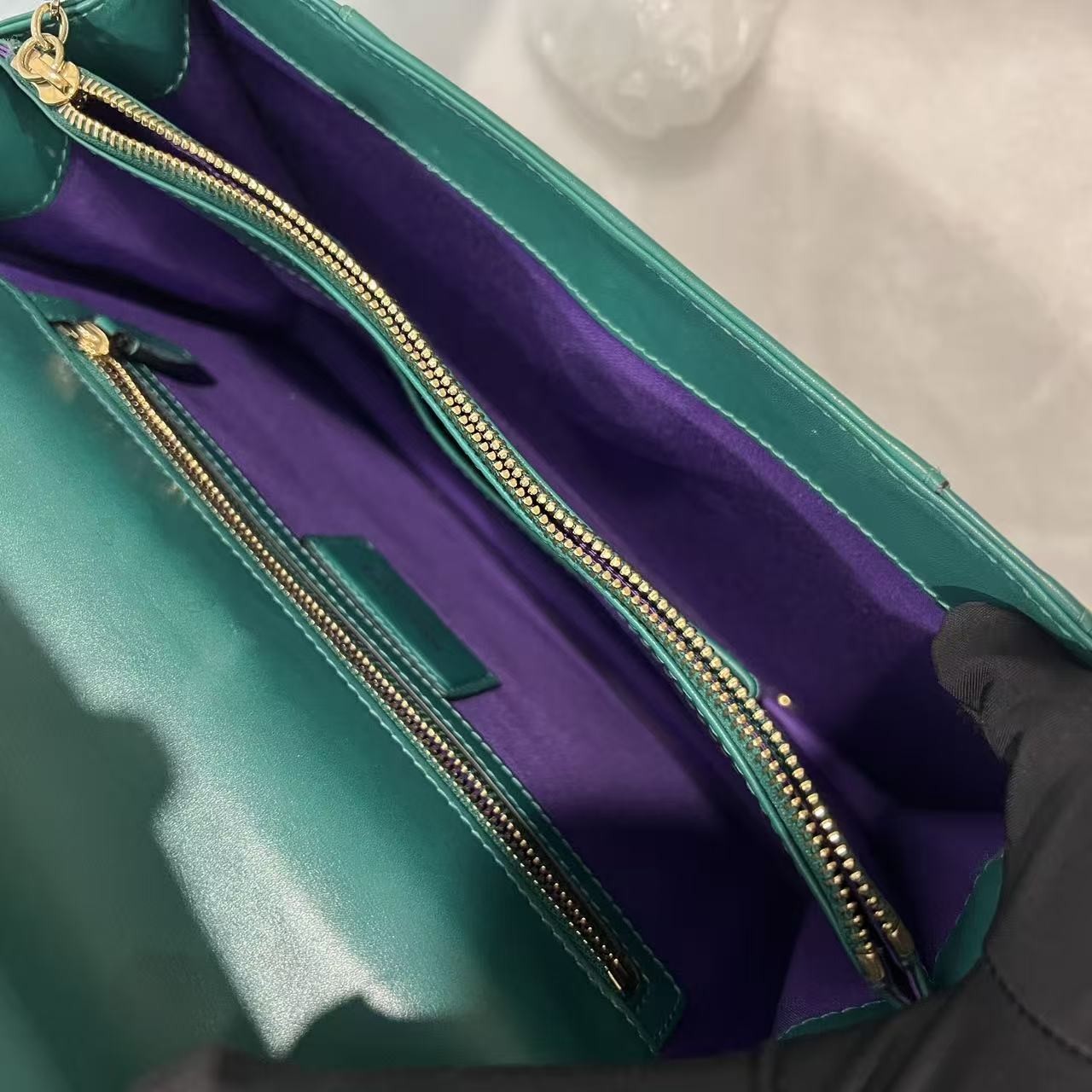 Auth Bvlgari Serpenti Shoulder Bag Deep Green Calfskin Leather Designer Classic