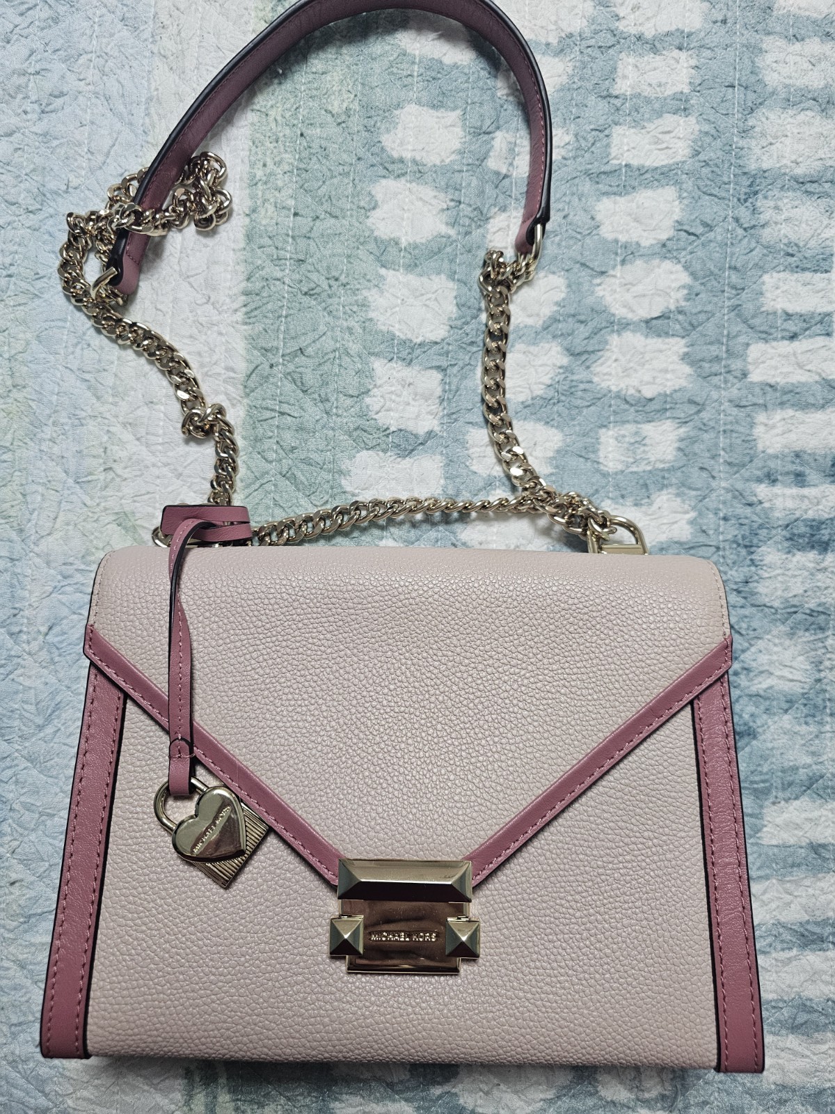 New Michael Kors Whitney bicolor leather small shoulder bag soft pink gold chain