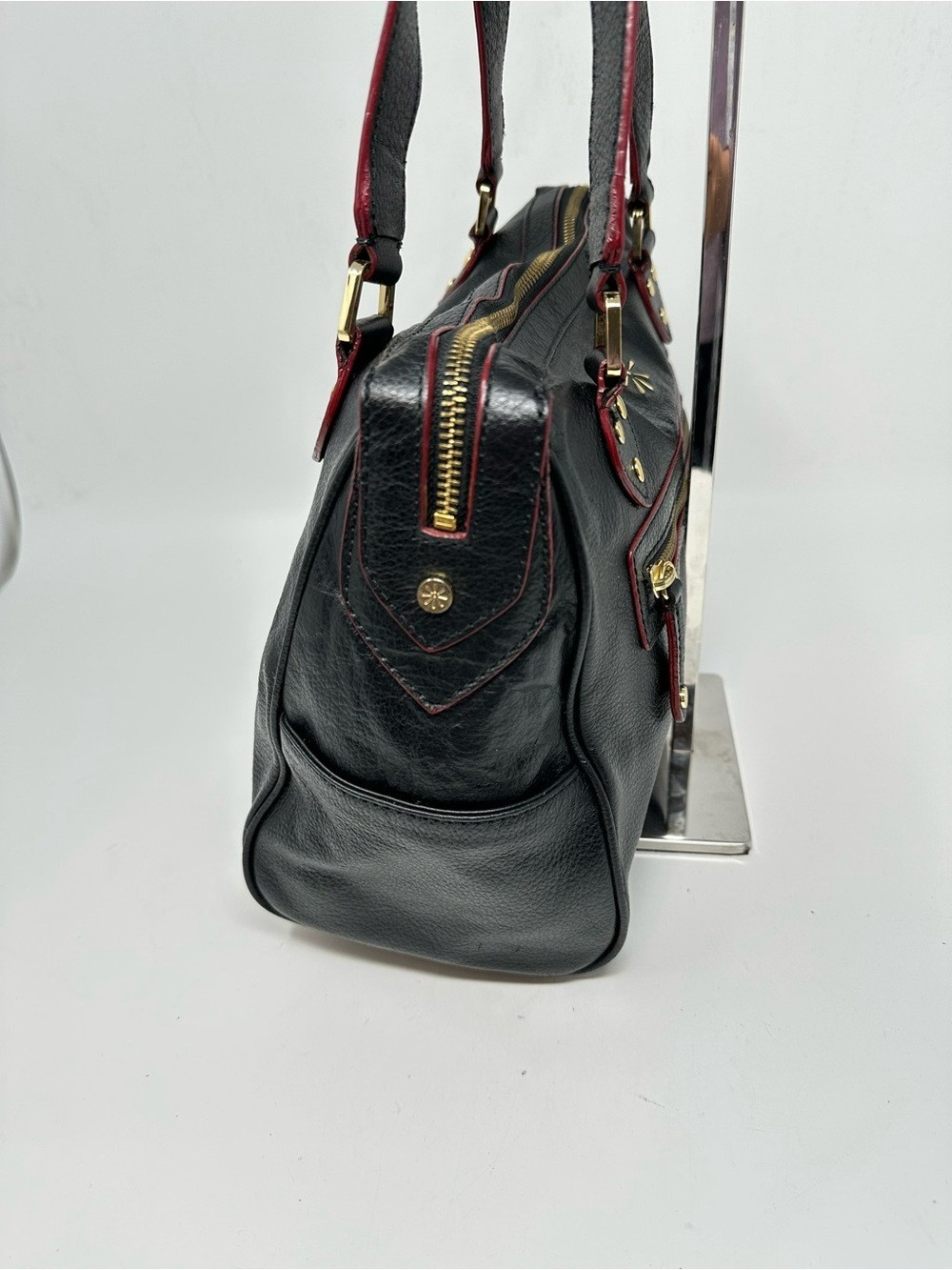ISAAC MIZRAHI LIVE! Genuine Leather Women’s Black Shoulder Bag