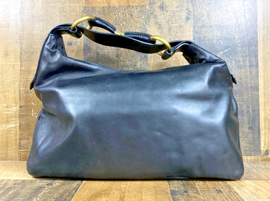 Gucci Black Leather Horsebit Hobo Bag – Iconic Handle, Slouchy Shape (162911-1)