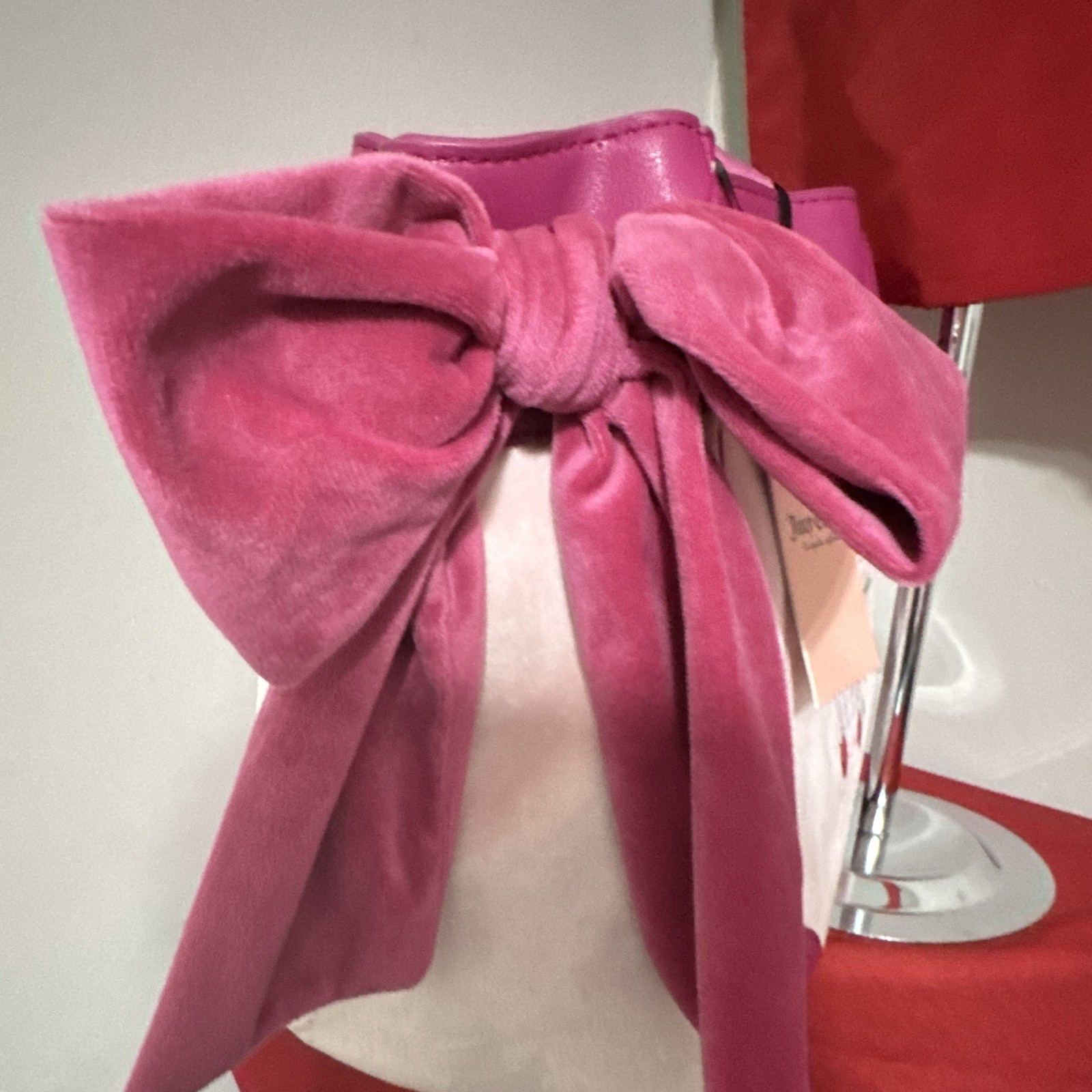 Juicy Couture Pink White Logo Tote Bag Drawstring Lined Inner Pockets Bow Charm
