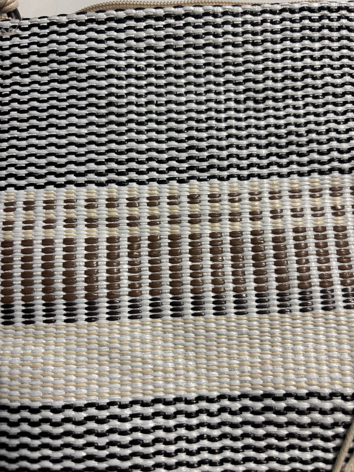 SUN ‘N’ SAND Beige White Black STRIPED Beaded POLY CANVAS CROSSBODY PURSE