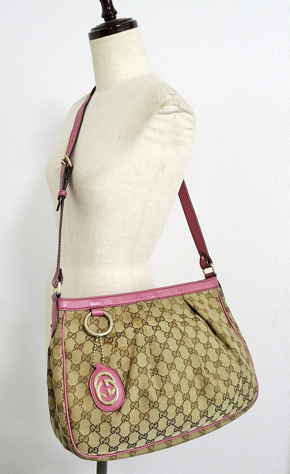 Auth GUCCI Sukey Brown GG Canvas and Pink Leather Shoulder Bag Purse #62121