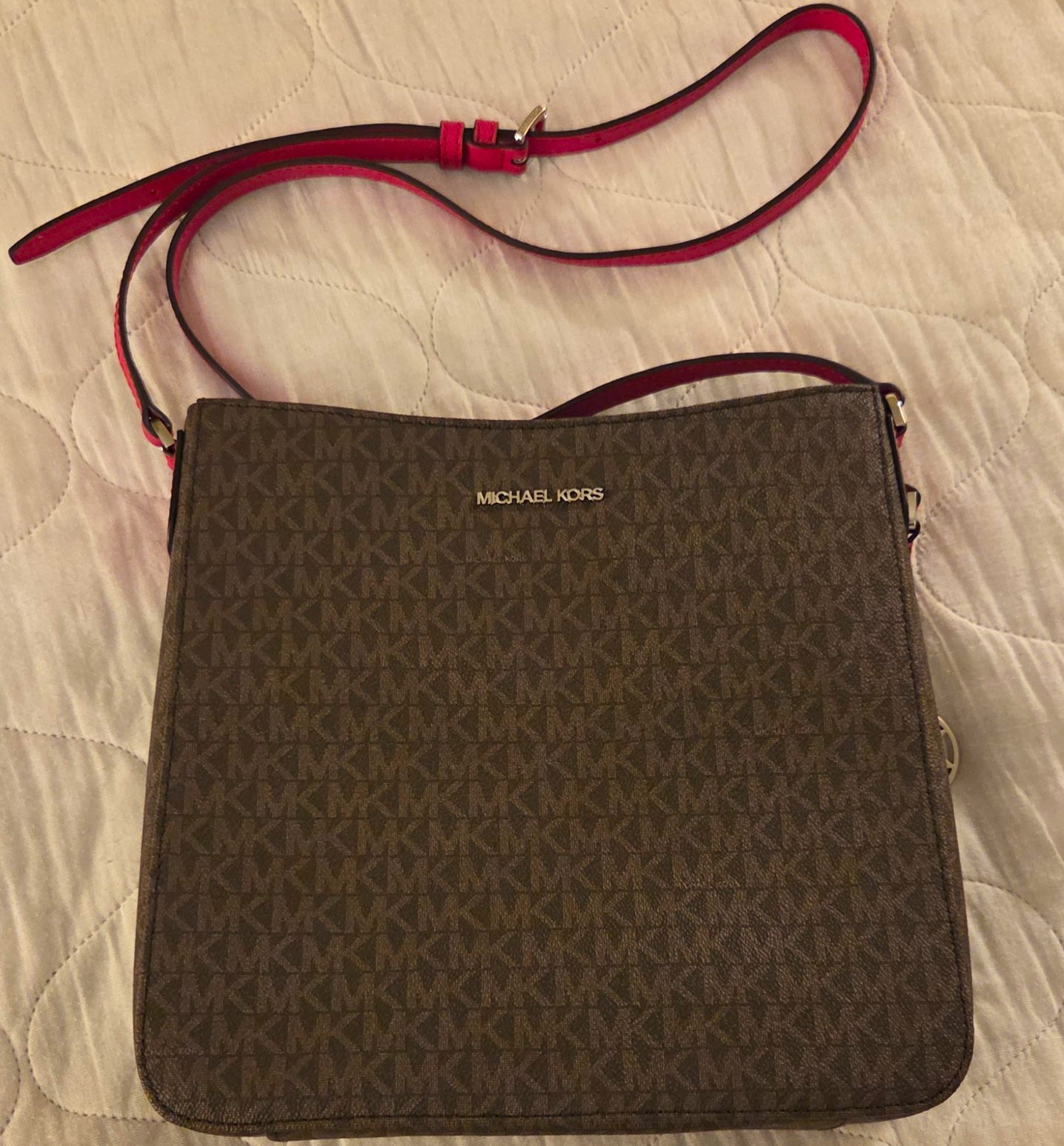 Michael Kors Jet Set Travel Msg Crossbody Brown MK Logo Red Strap Zip, Authentic