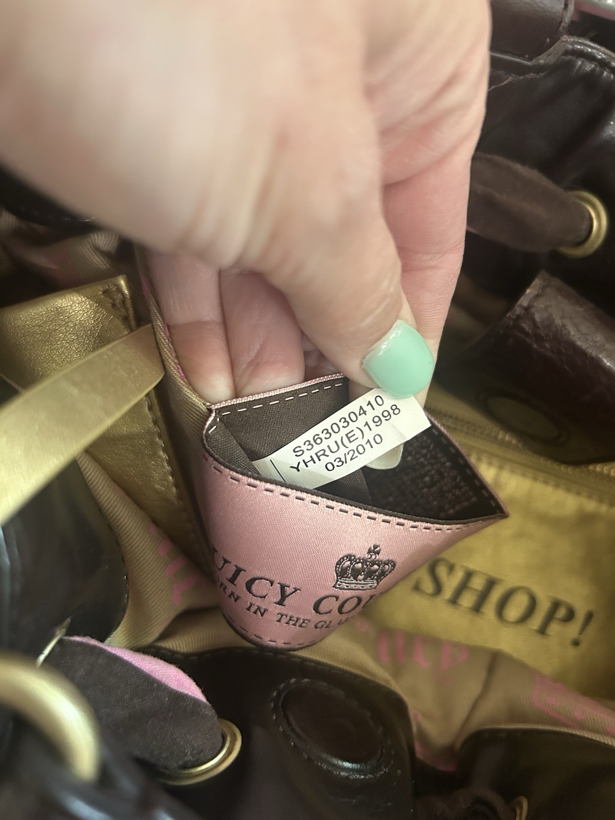 Y2K Vintage 2010 Juicy Couture Bubblegum Pink Terry Daydreamer Bag Key Charm