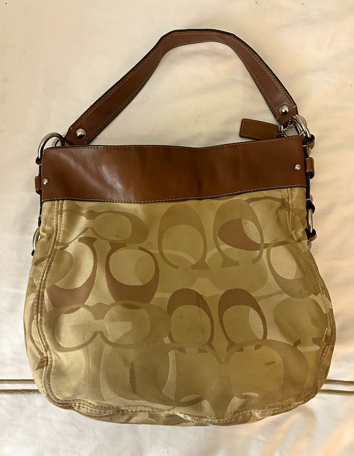 Coach Signature Logo Shoulder Bag Zip Closure Inner Pockets Bag Charm