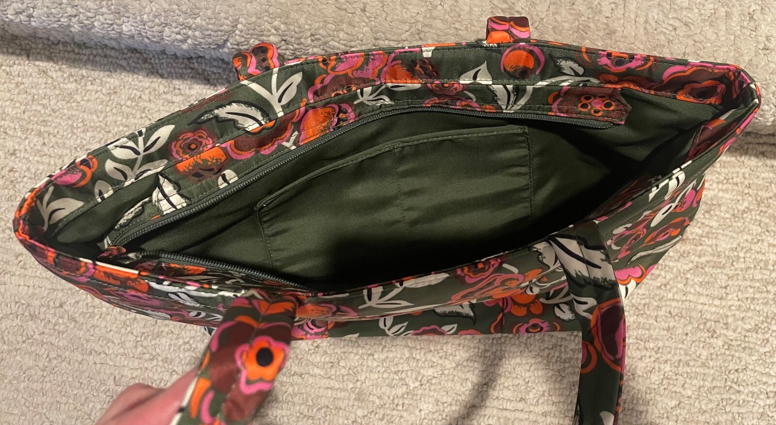 Vera Bradley Bubbly Flowers Green Original Tote