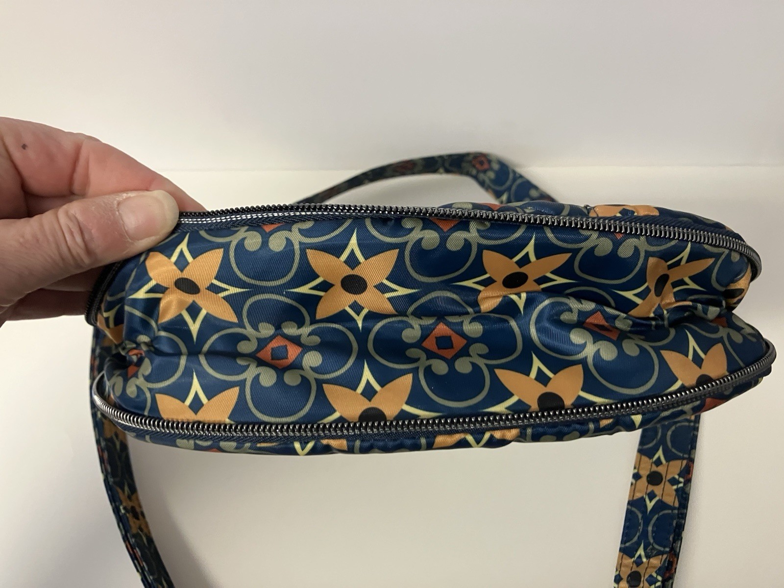 Lug Swivel Convertible Crossbody Tiles Teal Print RFID Expandable NEW