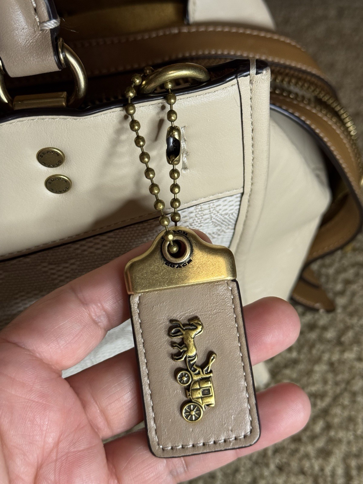 COACH SIGNATURE TEXTILE JACQUARD ROGUE 25 READ