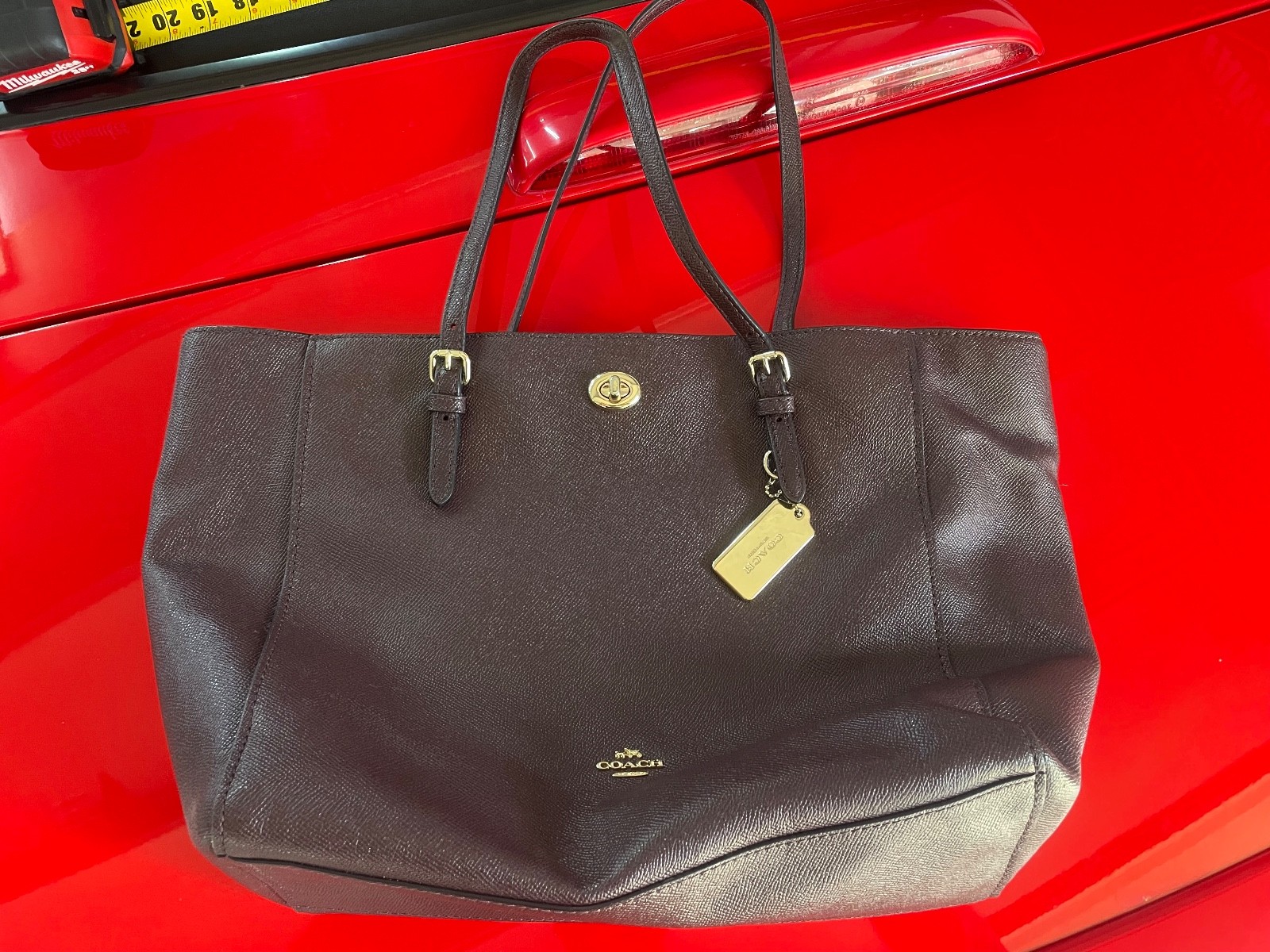 Coach Tote Bag Dark Magenta Leather Turnlock Gold Plate 57443