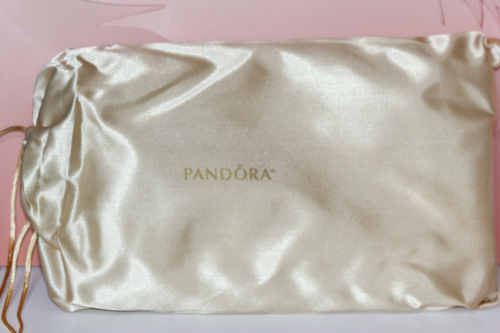 AUTHENTIC NEW 2018 PANDORA SHINE GOLD CLUTCH BAG PURSE LOGO & SATIN BAG/BOX SALE