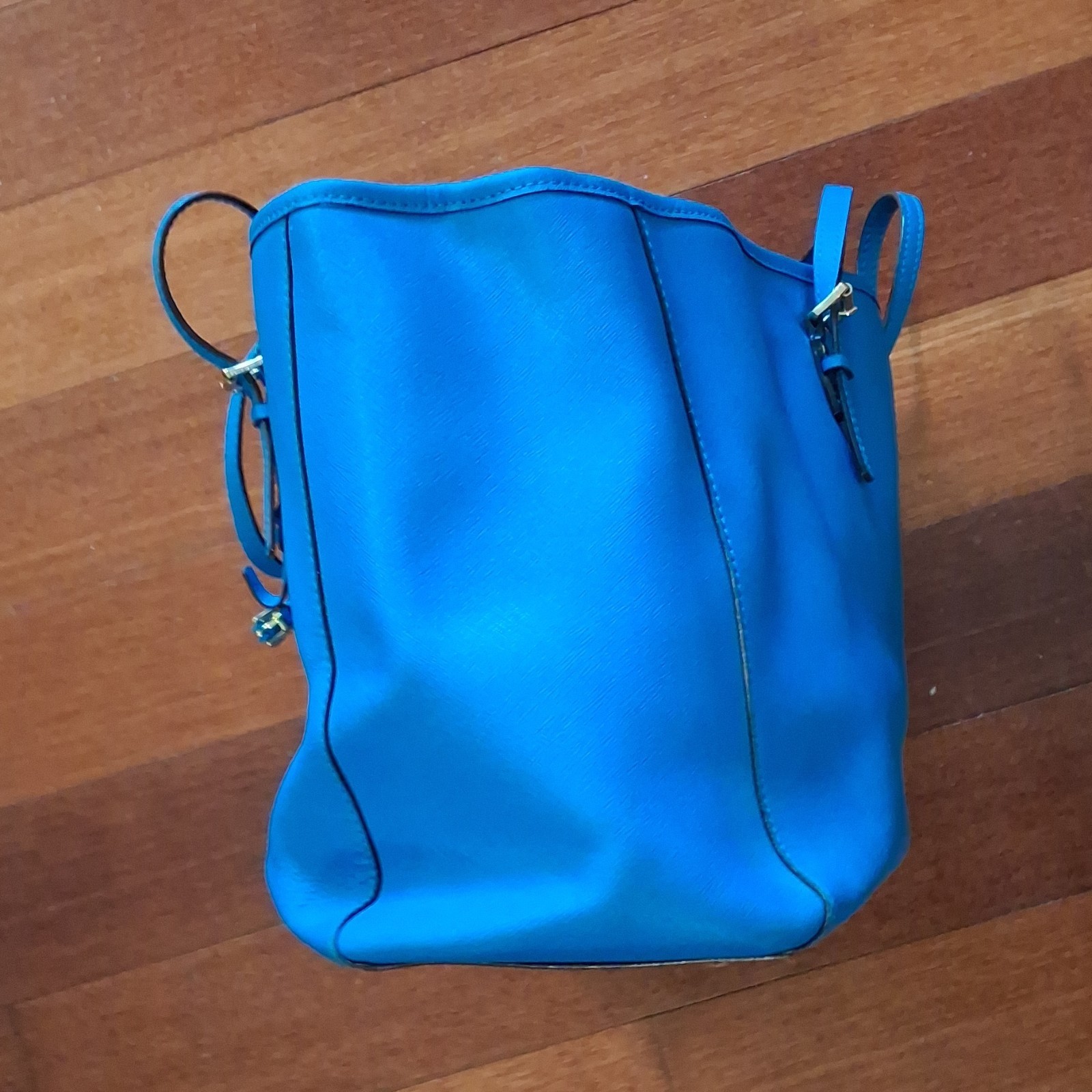 Michael Kors Blue Saffiano Leather Jet Set Travel Top Zip Tote Bag Gold Hardware