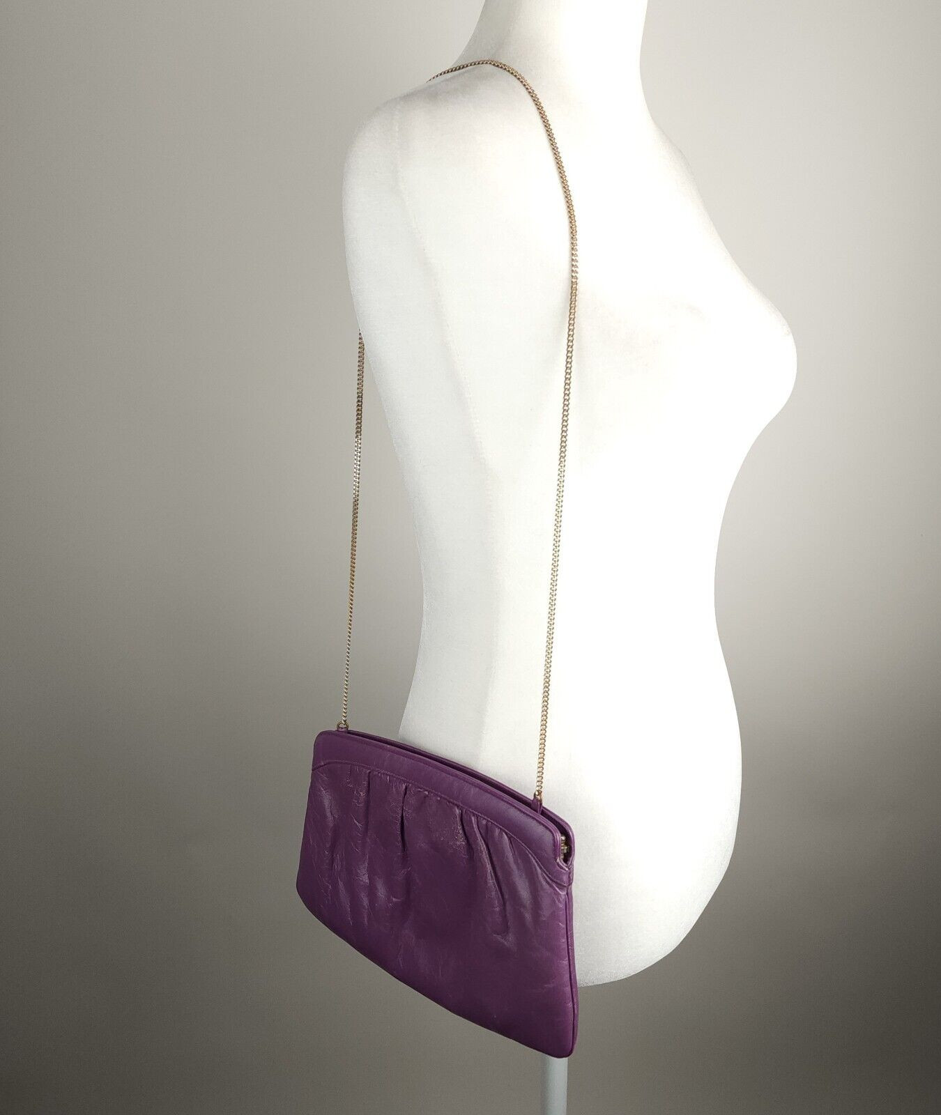 Vintage 70s 80s Morris Moskowitz Handbag Chain Purse Purple Genuine Leather