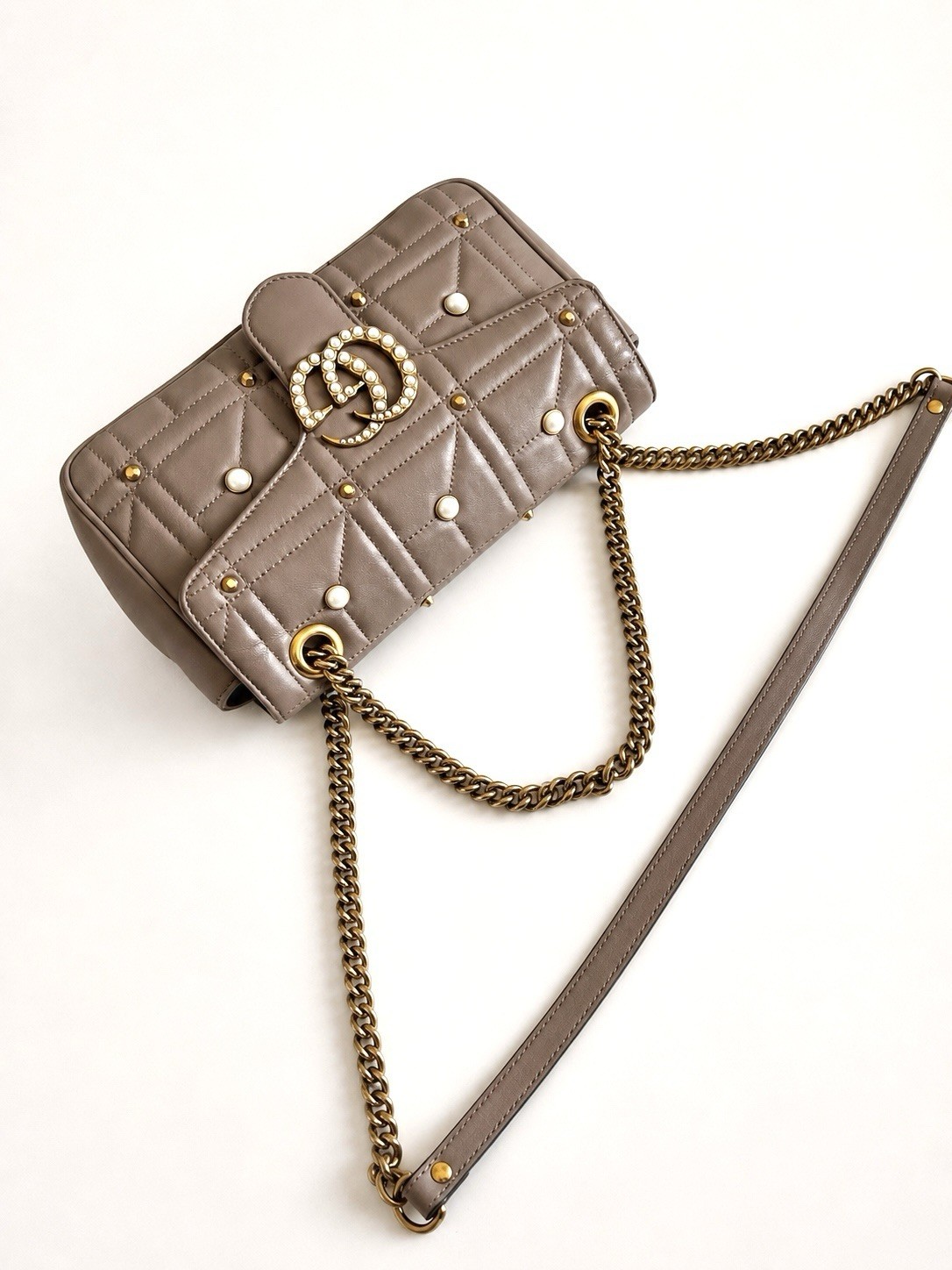 Gucci GG Marmont Matelassé Pearl Studded Calfskin Shoulder Bag Flap Purse 443497