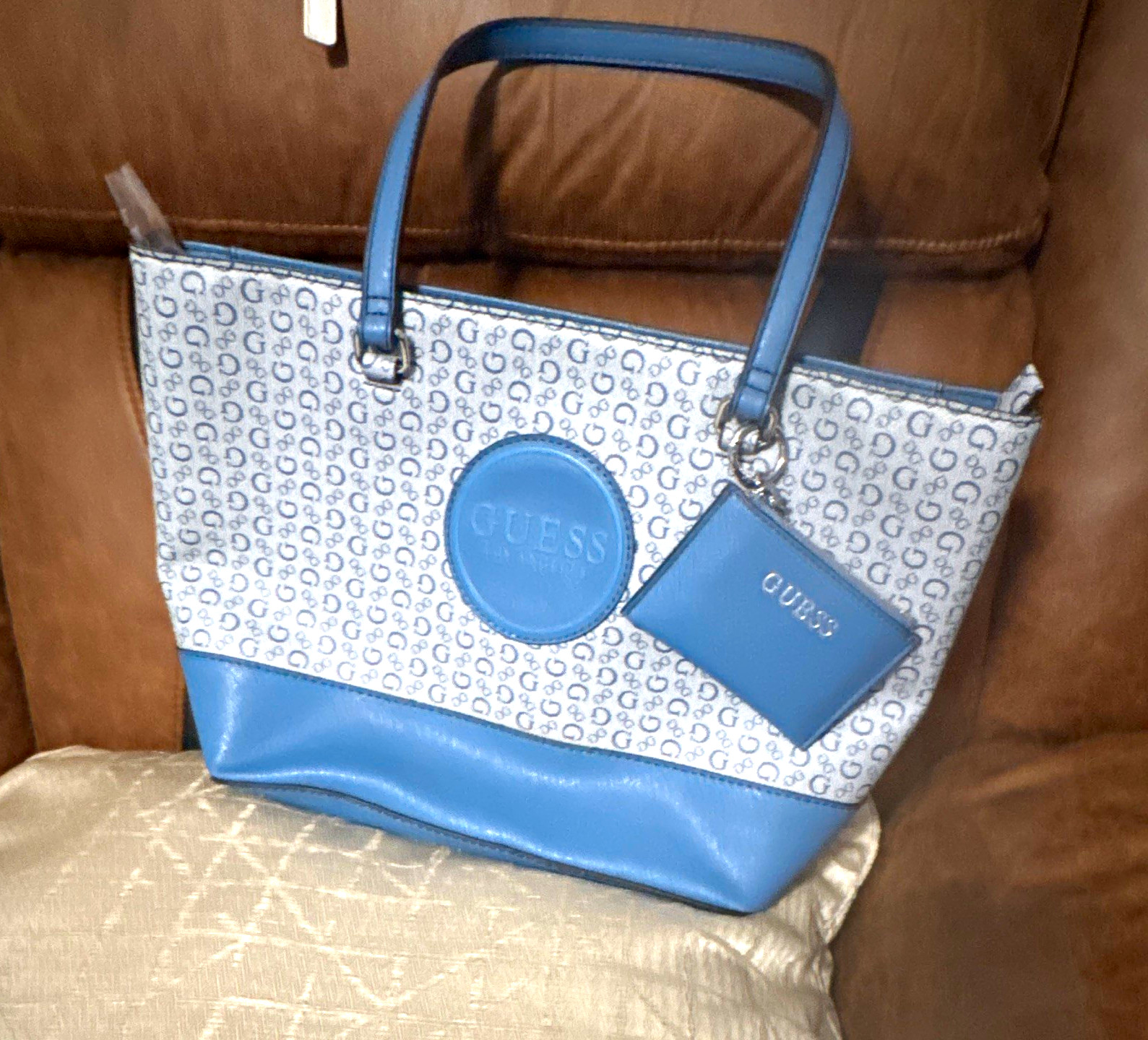 GUESS Logo Blue Beige Tote Bag Coin Purse Silver Hardware Double Handles