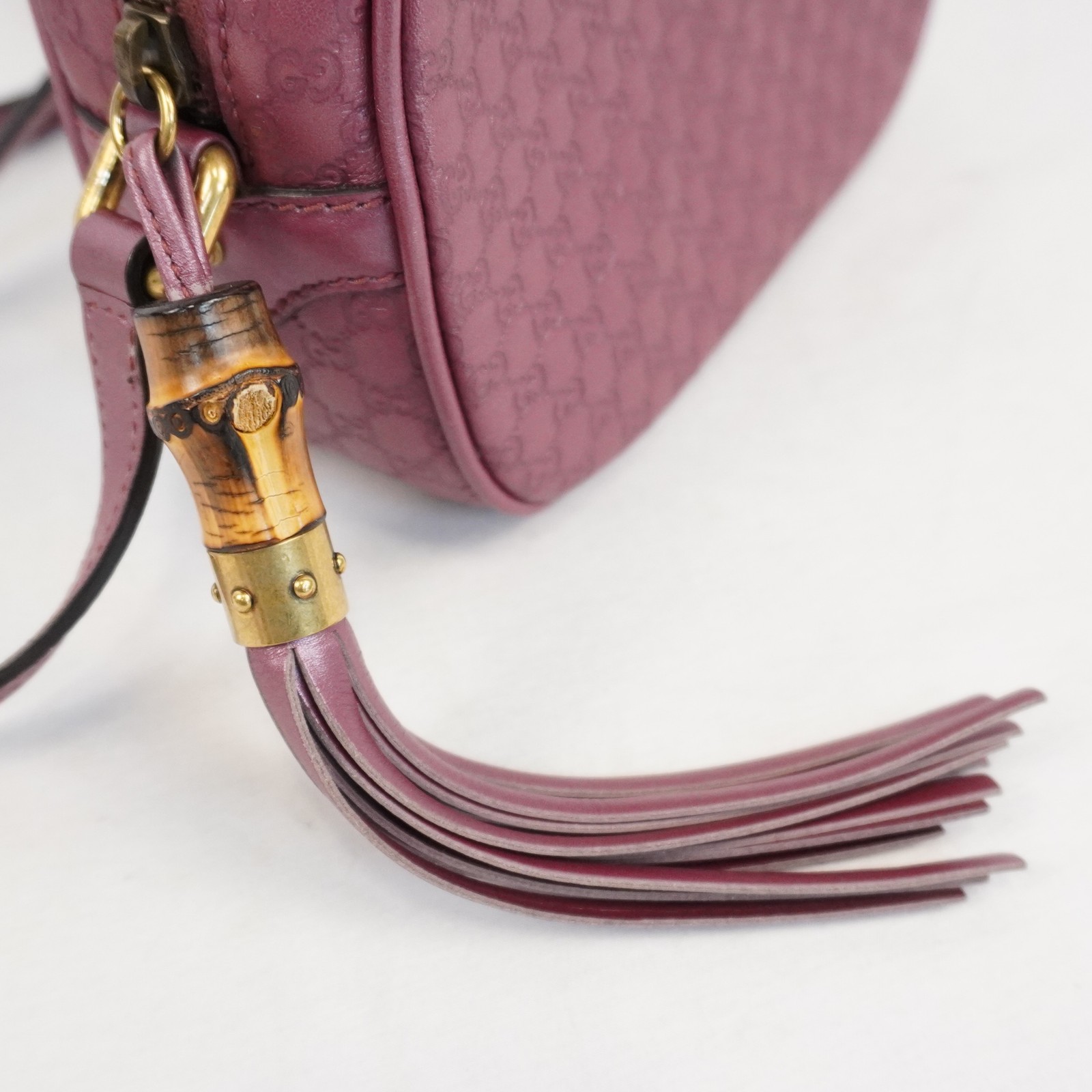 Gucci Microguccissima Sunshine Disco Leather Crossbody Bag In Metallic Pink