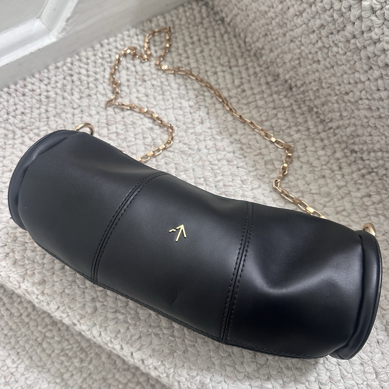 MANU ATELIER Cylinder Shoulder Bag in black, Made in Turkey