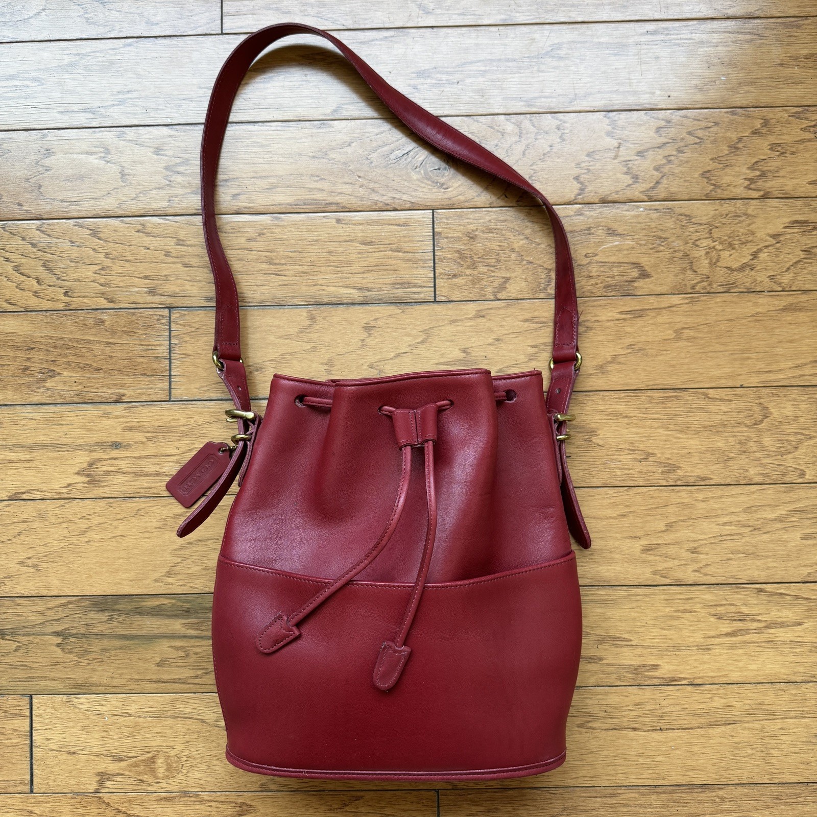 90s Coach Equestrian Drawstring Red Leather Bucket Shoulder Bag USA Made 9804