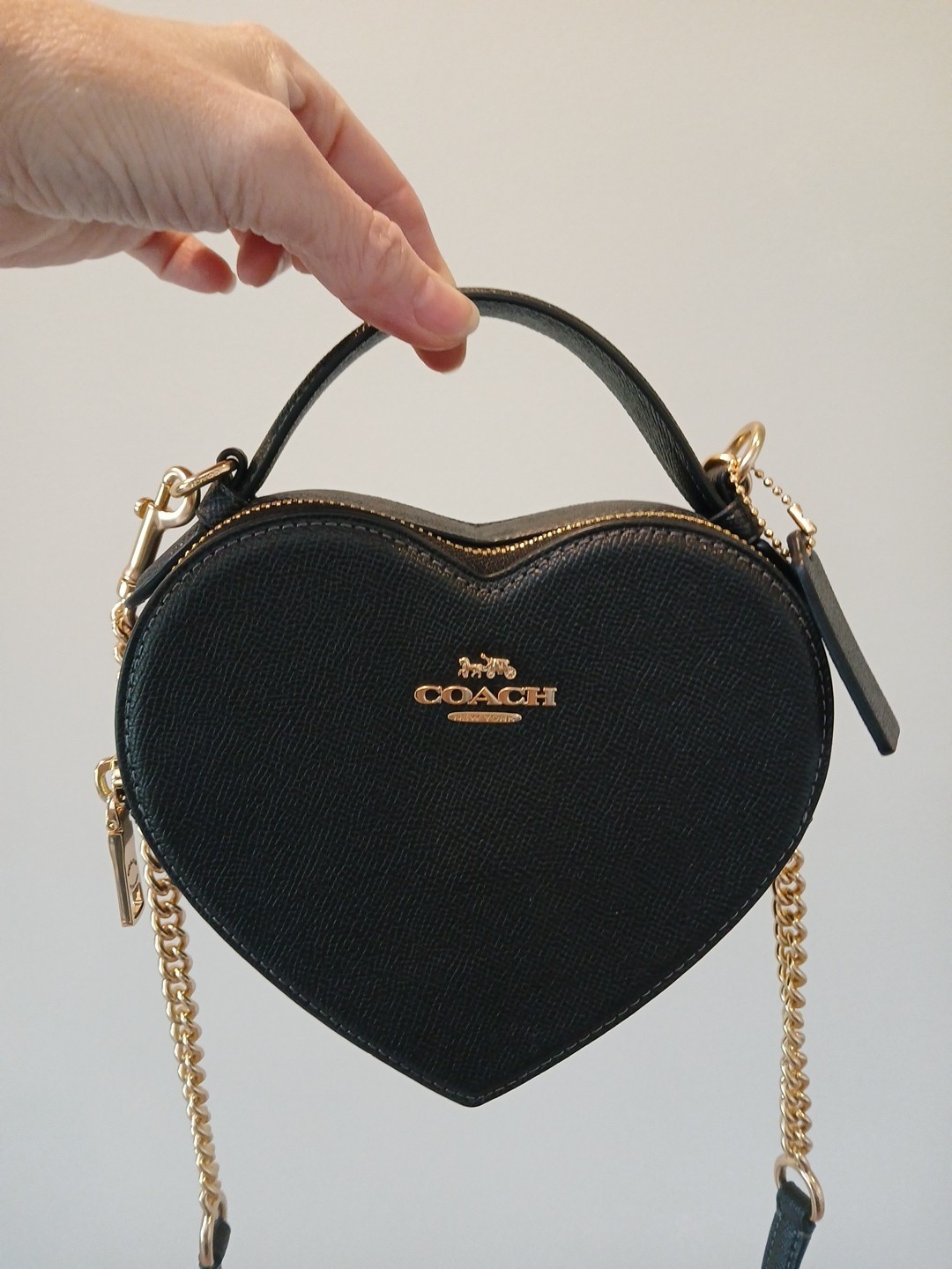 Coach Heart Leather Crossbody Bag CE652 Black Purse Gold Chain New Love Sold Out