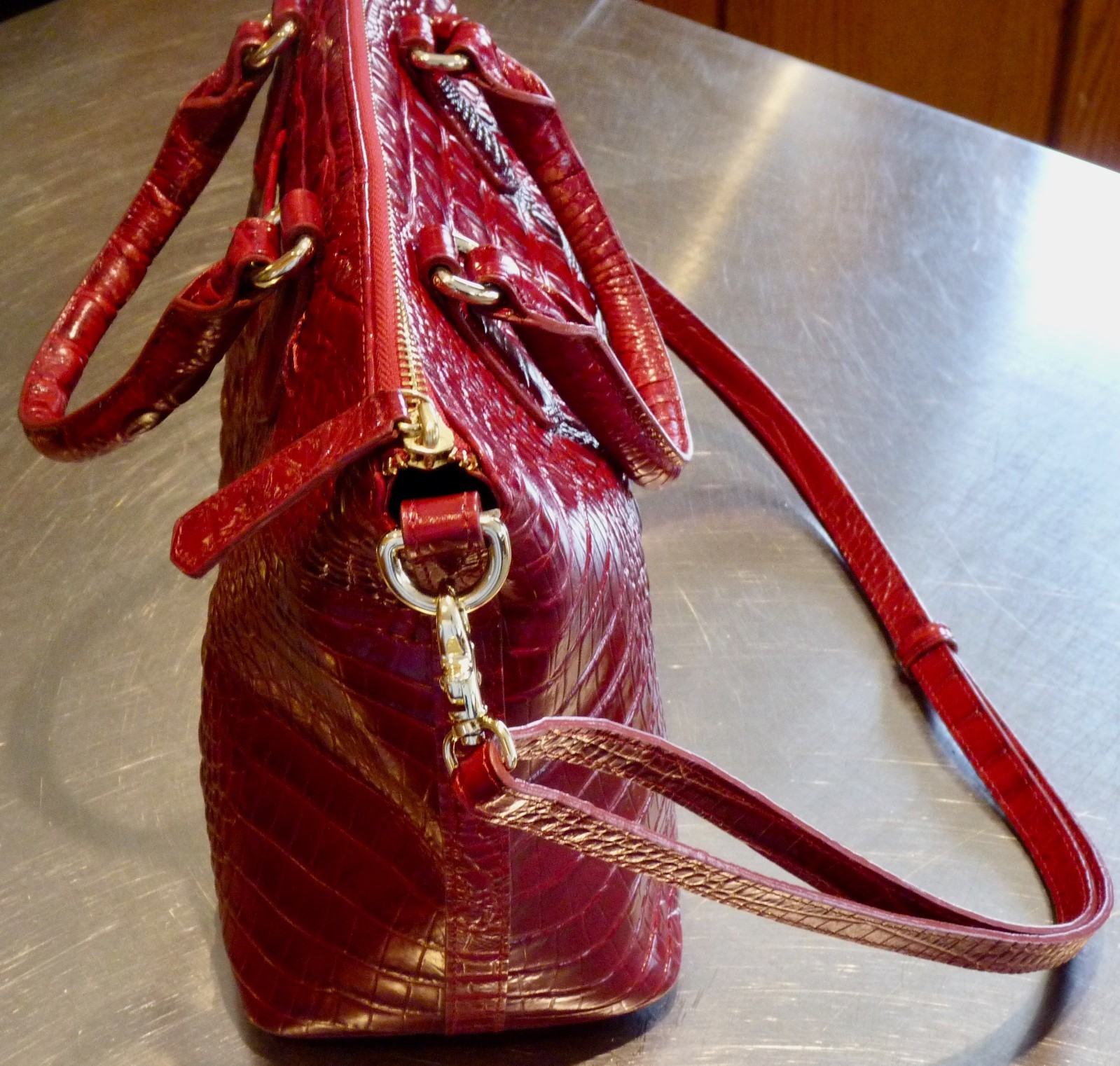 BRAHMIN Duxbury Melbourne Pink Red Croc Embossed Leather Satchel Bag