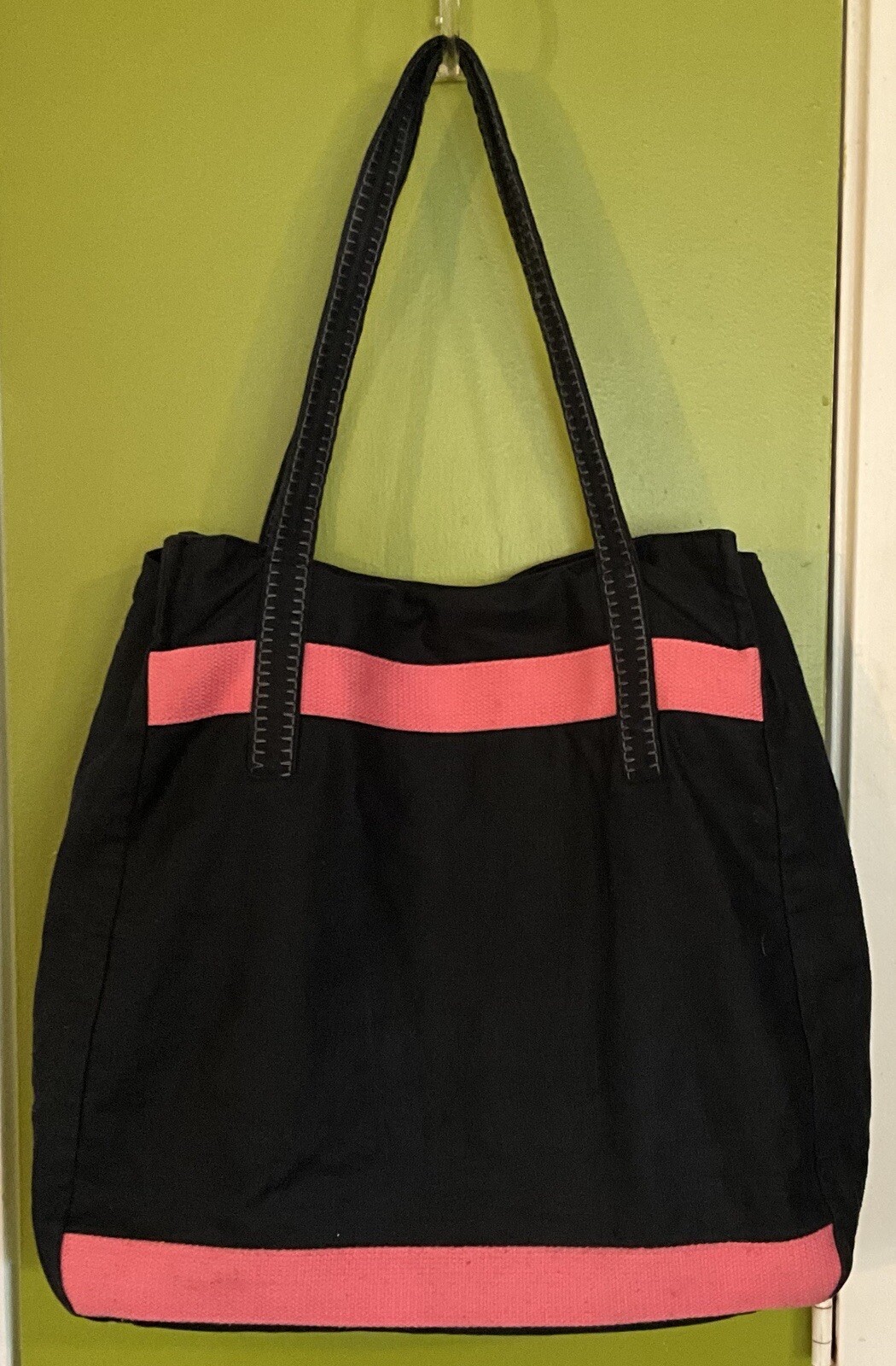 Oakley Travel Beach Bag Tote Black & Pink Cotton Jute Festival Embroidered Logo